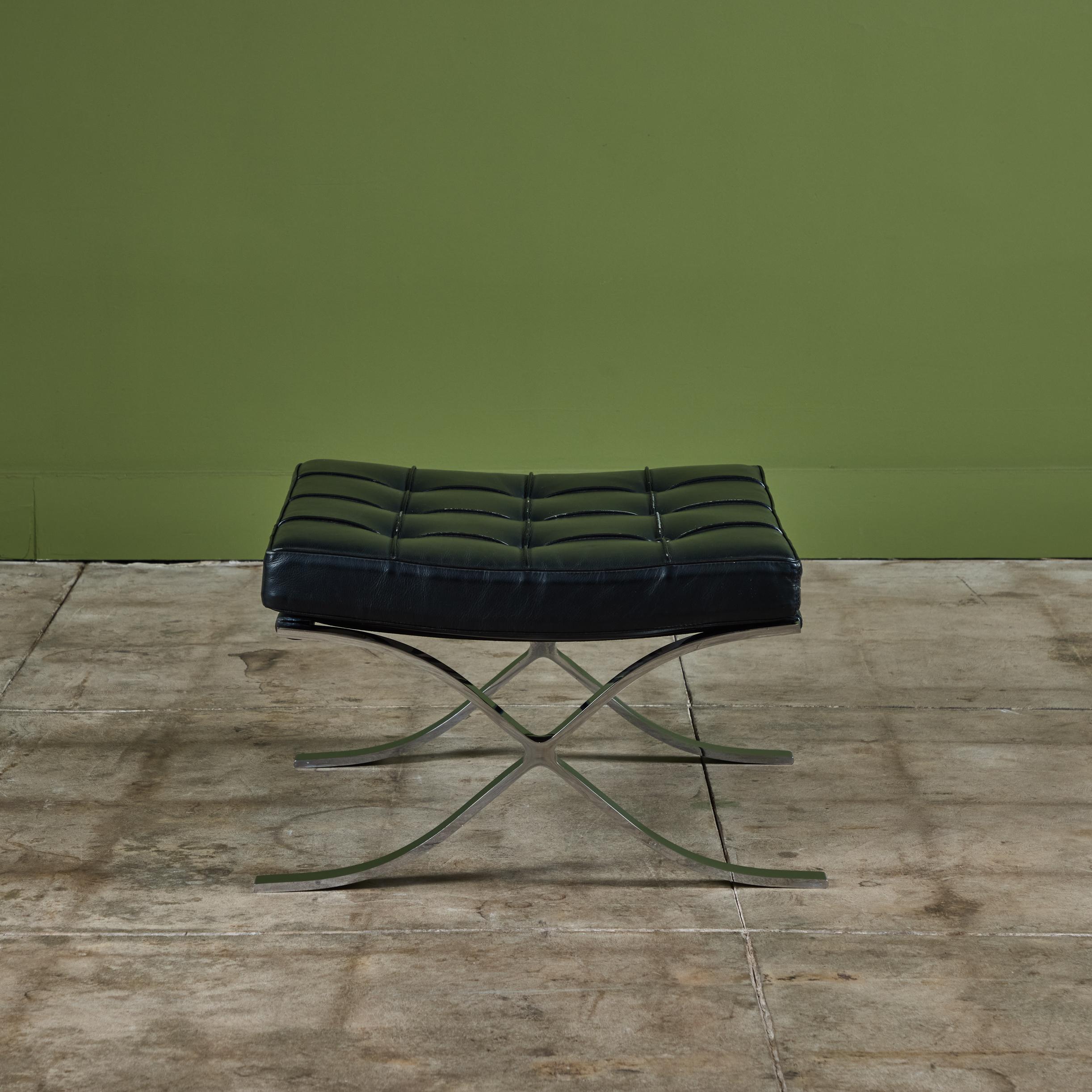 Otomana Barcelona de Mies van der Rohe para Alivar en venta 1