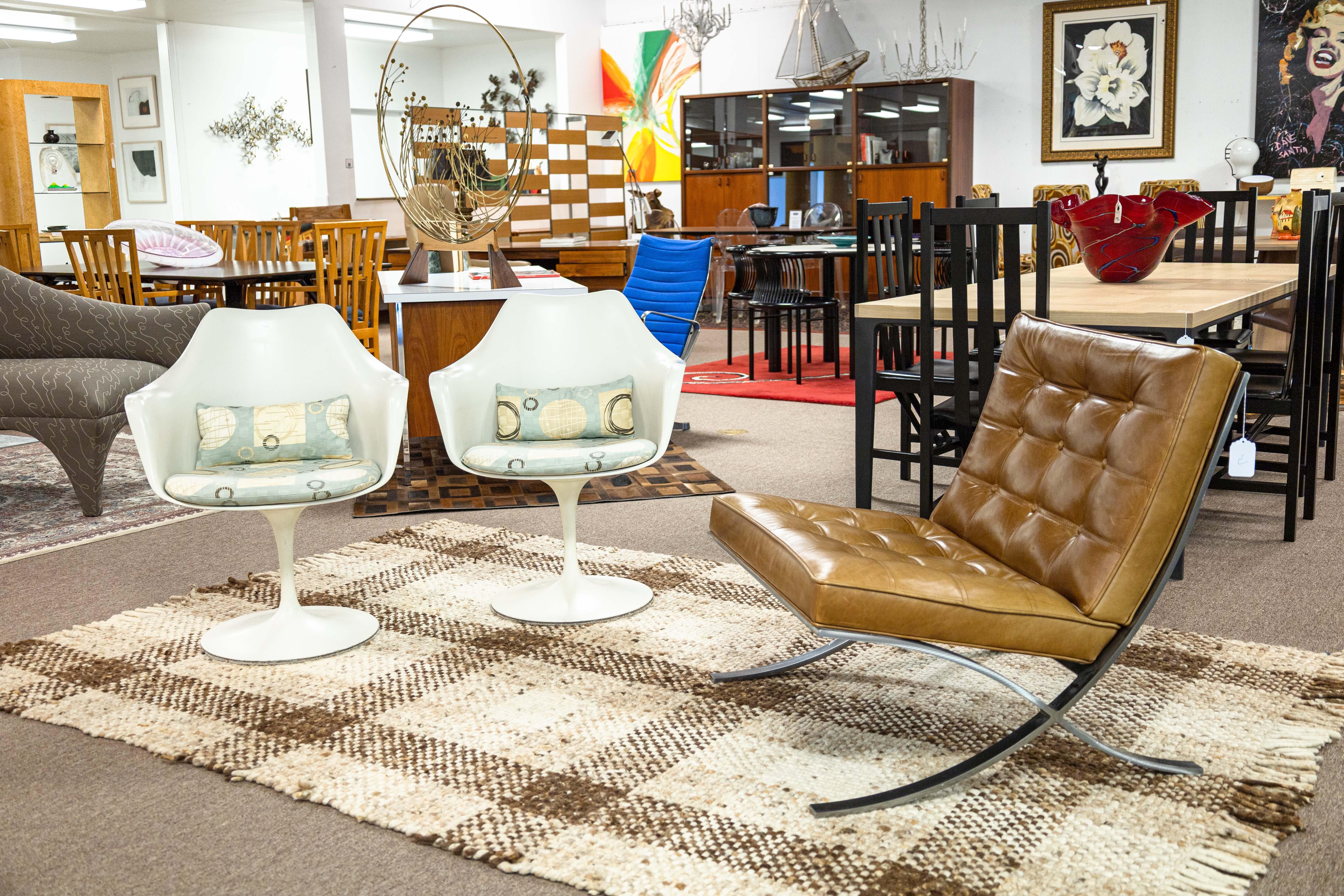 Barcelona Style Braunes Leder und Chrom Contemporary Modern Accent Lounge Chair im Zustand „Gut“ im Angebot in Keego Harbor, MI