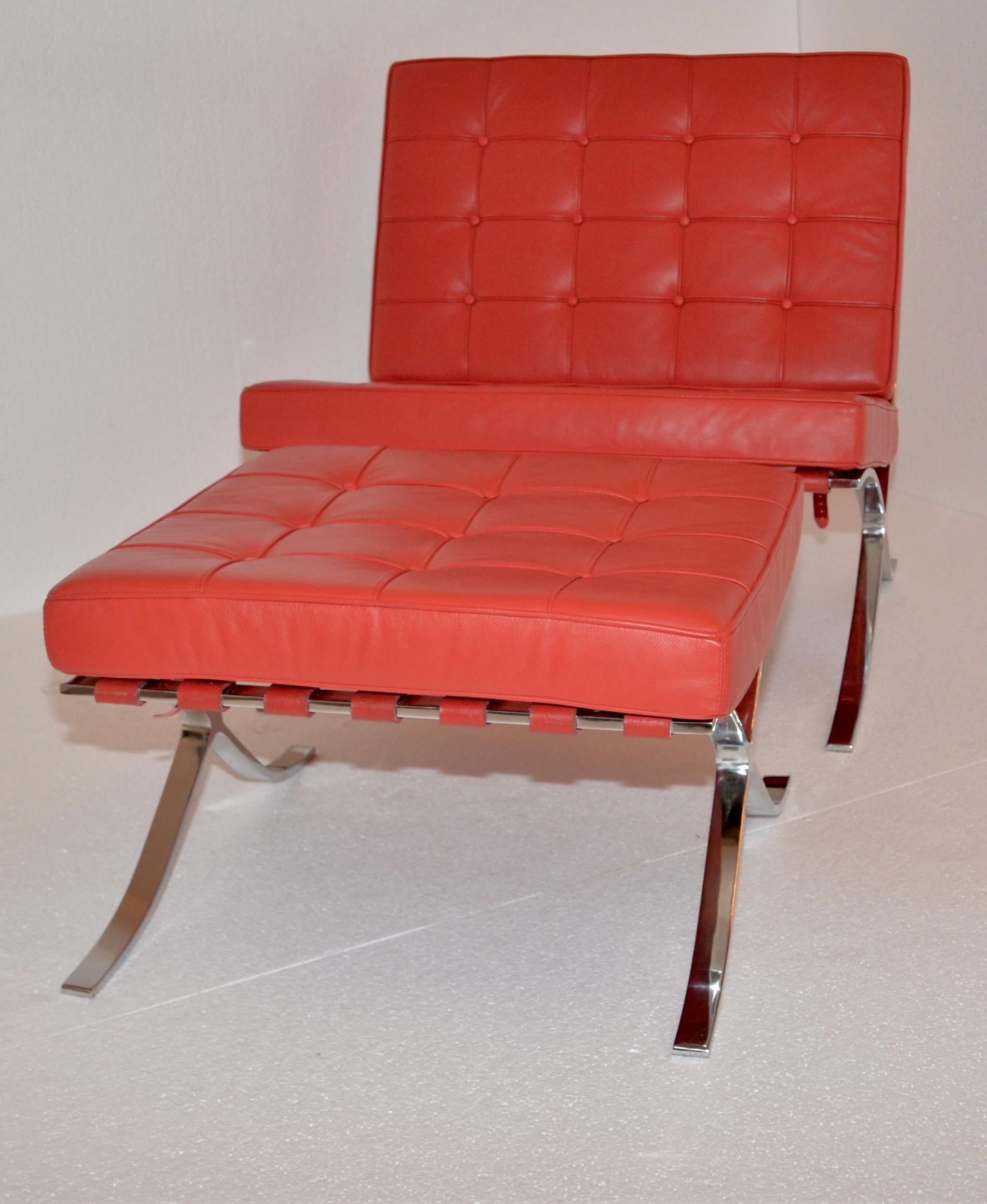 Mid-Century Modern Barcelona Style White Leather Lounge Chair and Ottoman, 1980s
