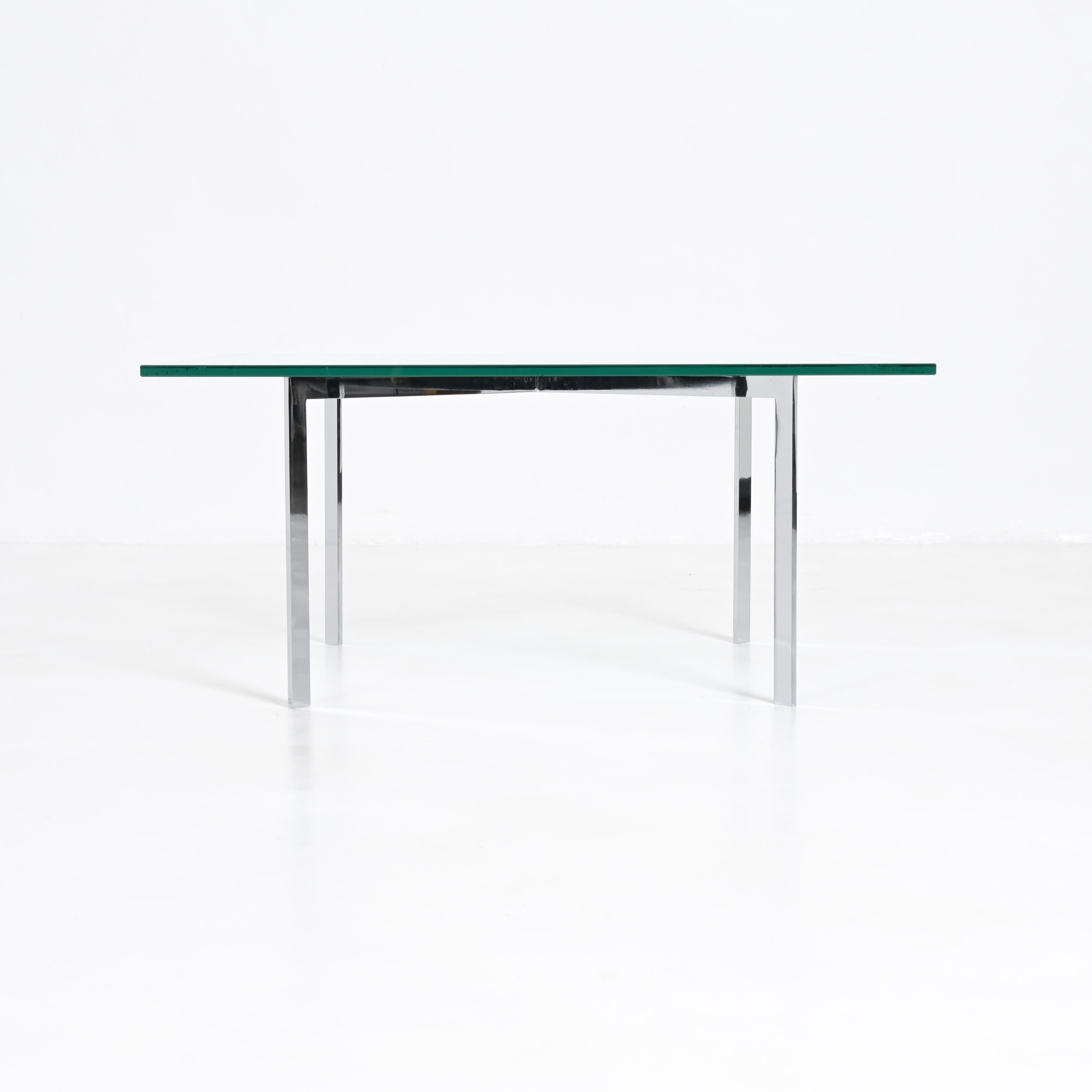 Bauhaus Barcelona - Table basse Tugendhat de L. Mies van der Rohe pour Knoll Int. en vente