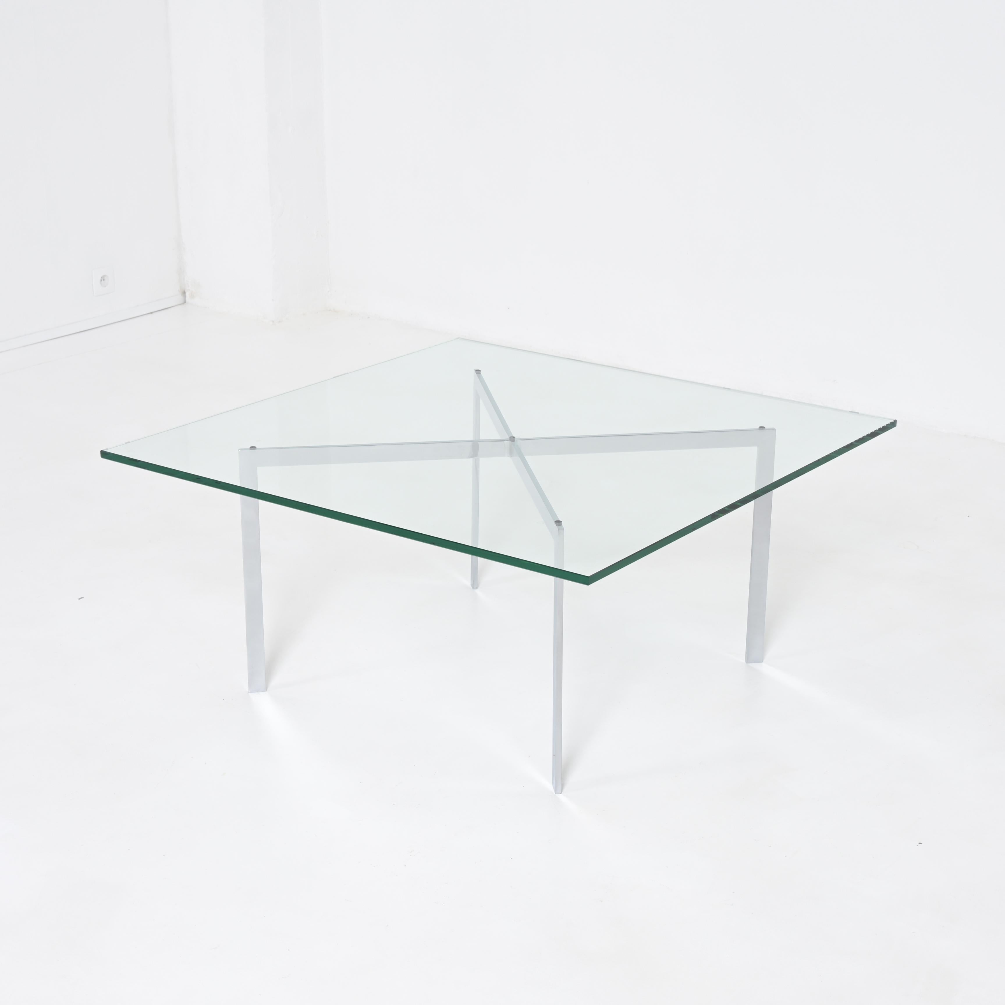 Barcelona - Table basse Tugendhat de L. Mies van der Rohe pour Knoll Int. Bon état - En vente à Vlimmeren, BE