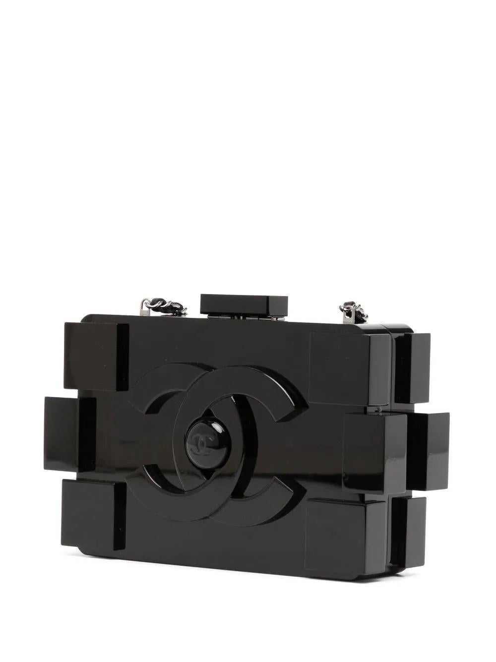 Karl Lagerfeld's Boy Brick Lego bag for Chanel's SS13 collection embodied the brand's youthful spirit. The bag came in various colours with pearl embellishments. In 2014, Lagerfeld created two rare editions of the Bar Code design.

* Black/white
*