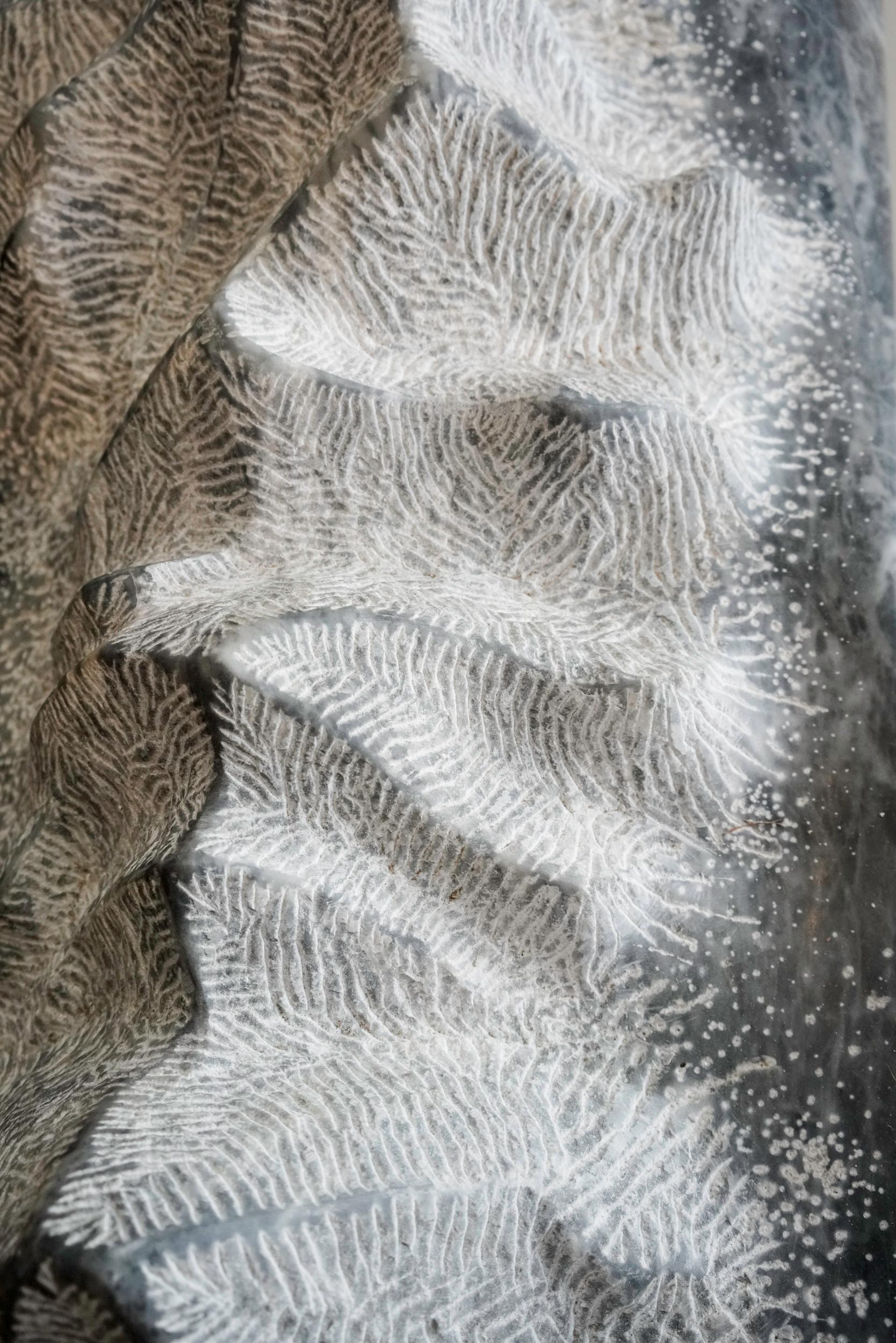 Bardiglio Skulptur aus grauem Marmor von Juan Pablo Marturano, Argentina, 2016 im Angebot 3