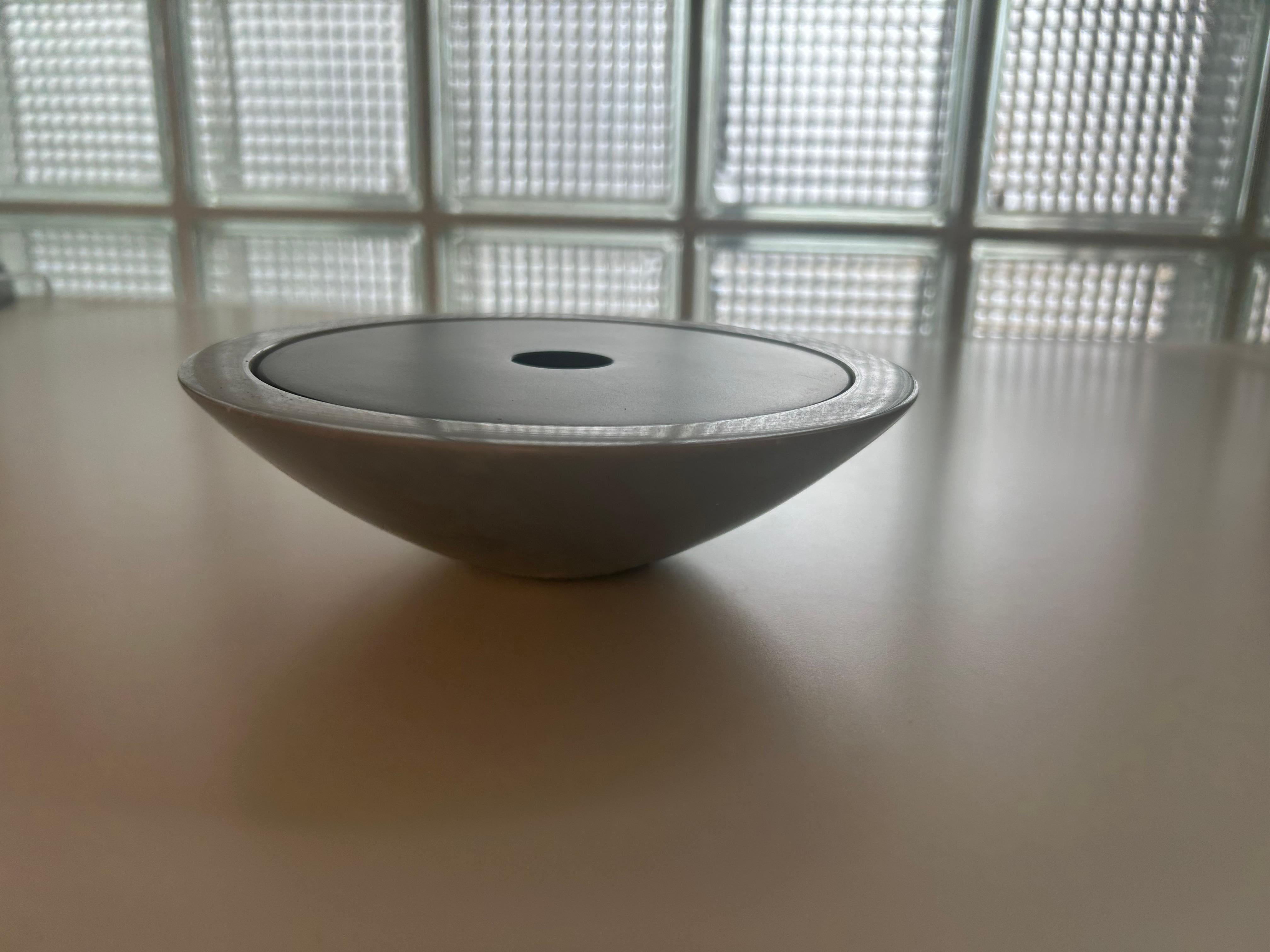 Contemporary Bardiglio Marble Centerpiece Small Bowl with Removable Black Lid - Casigliani For Sale