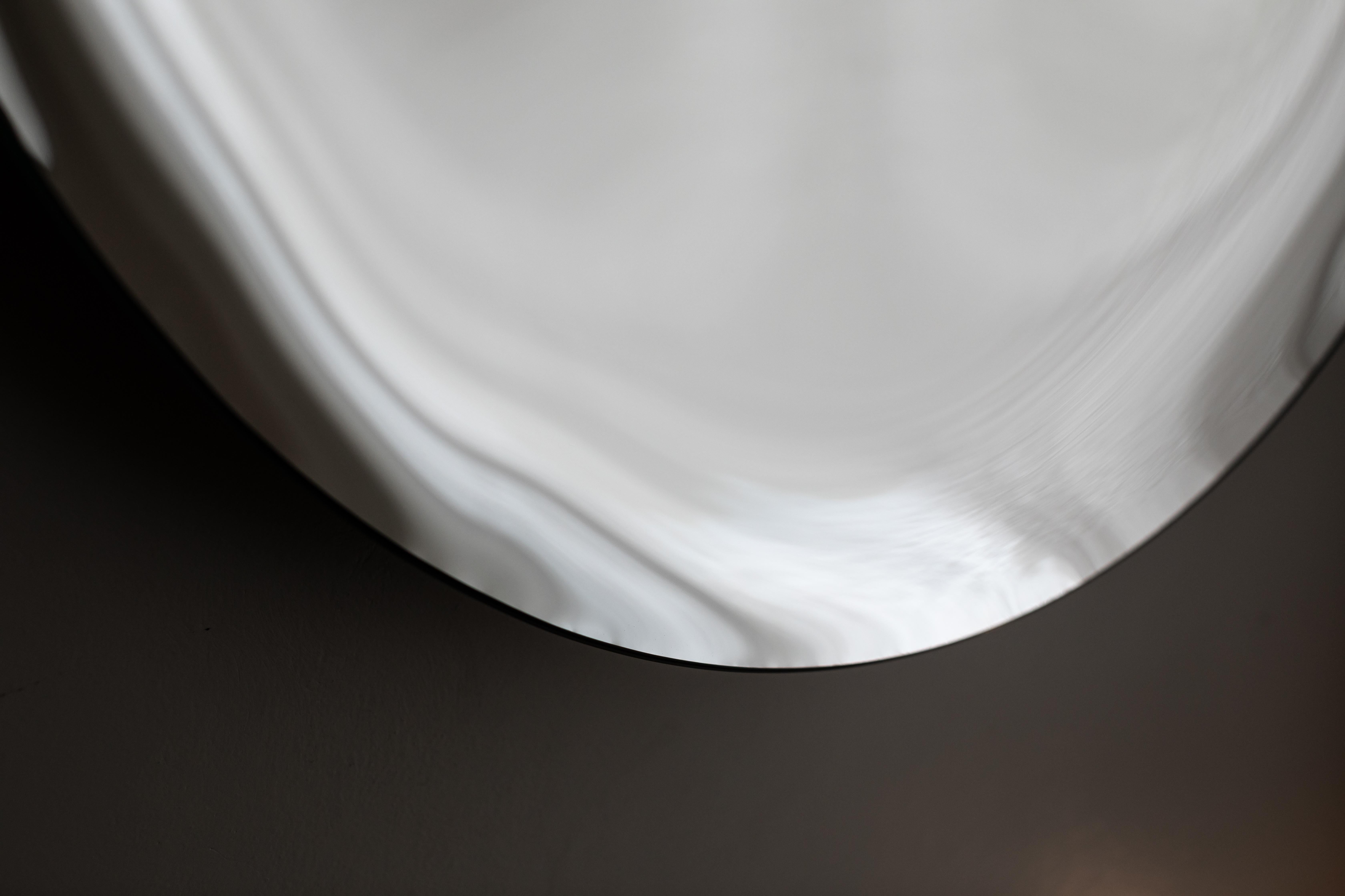 Postmoderne Miroir mural Bare Ultrawhite de OOM Contemporary Glass en vente