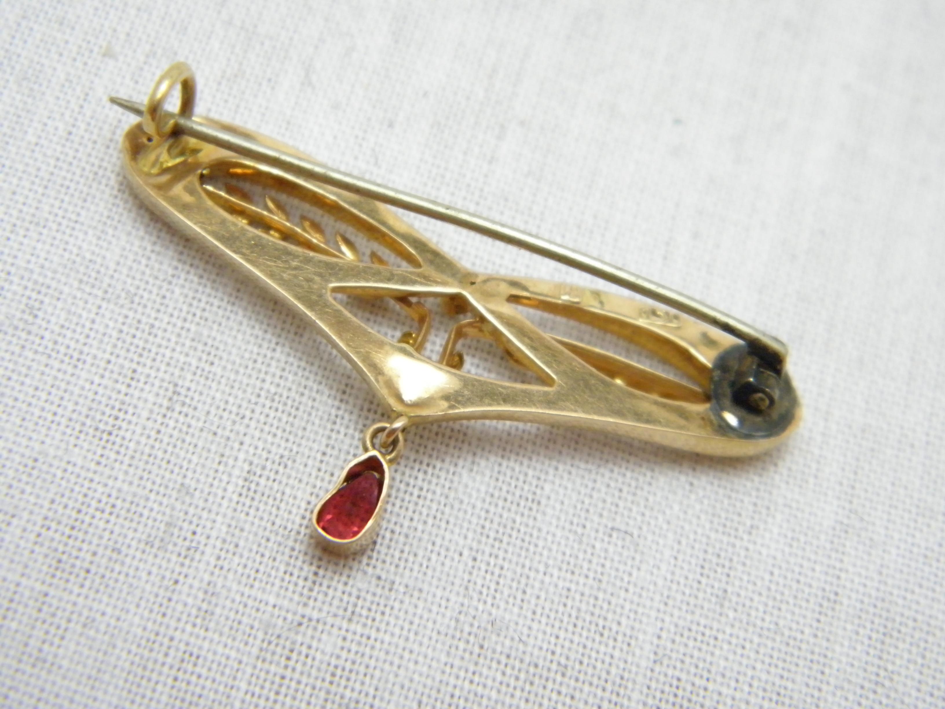 Women's or Men's Bargain Vintage 18ct Gold Ruby Harvest Festival Brooch Pin c1950 750 Purity For Sale