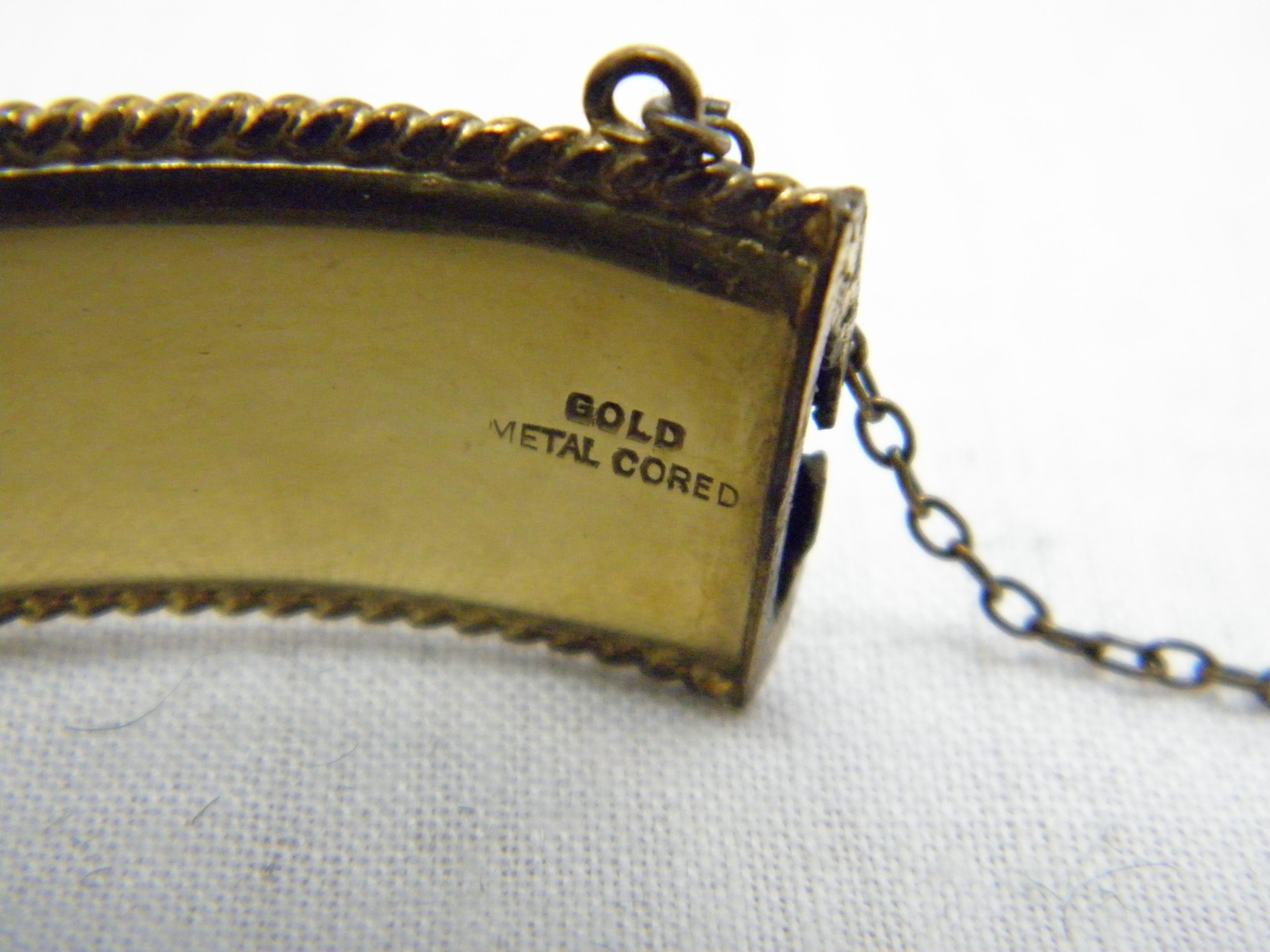 Bargain Vintage 9ct Gold 'Metal Core' Floral Engraved Cuff Hinged Bracelet For Sale 2