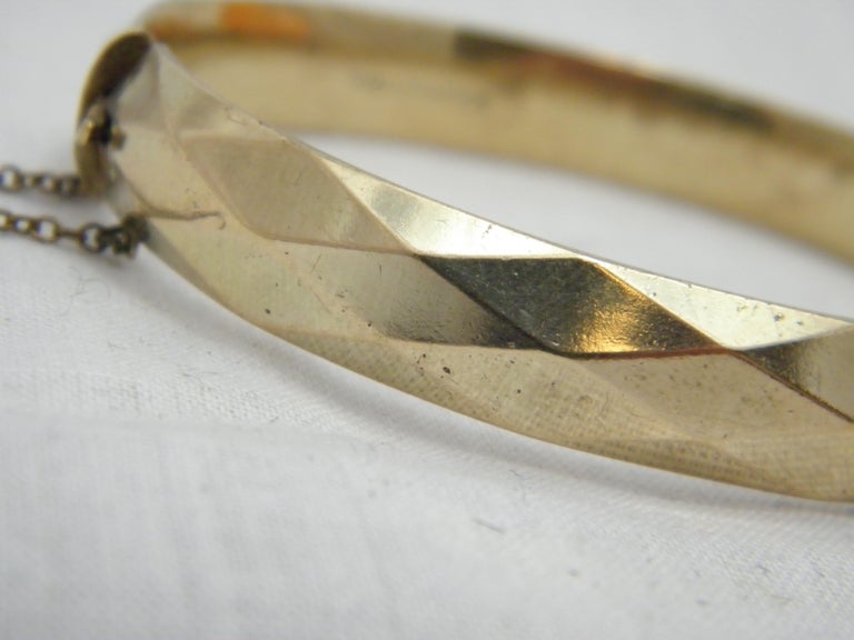 Bargain Vintage 9ct Gold Metal Cored Diamond Cut Cuff Hinged Bracelet Bangle