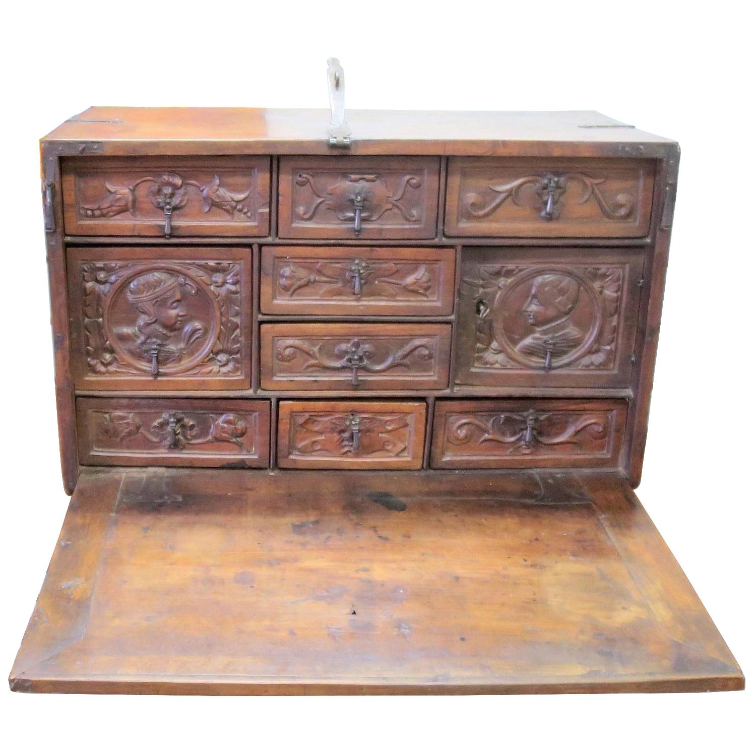 Bargueño End of 16th Century Portugal "Writting Desk" with Drawers, Bargueno