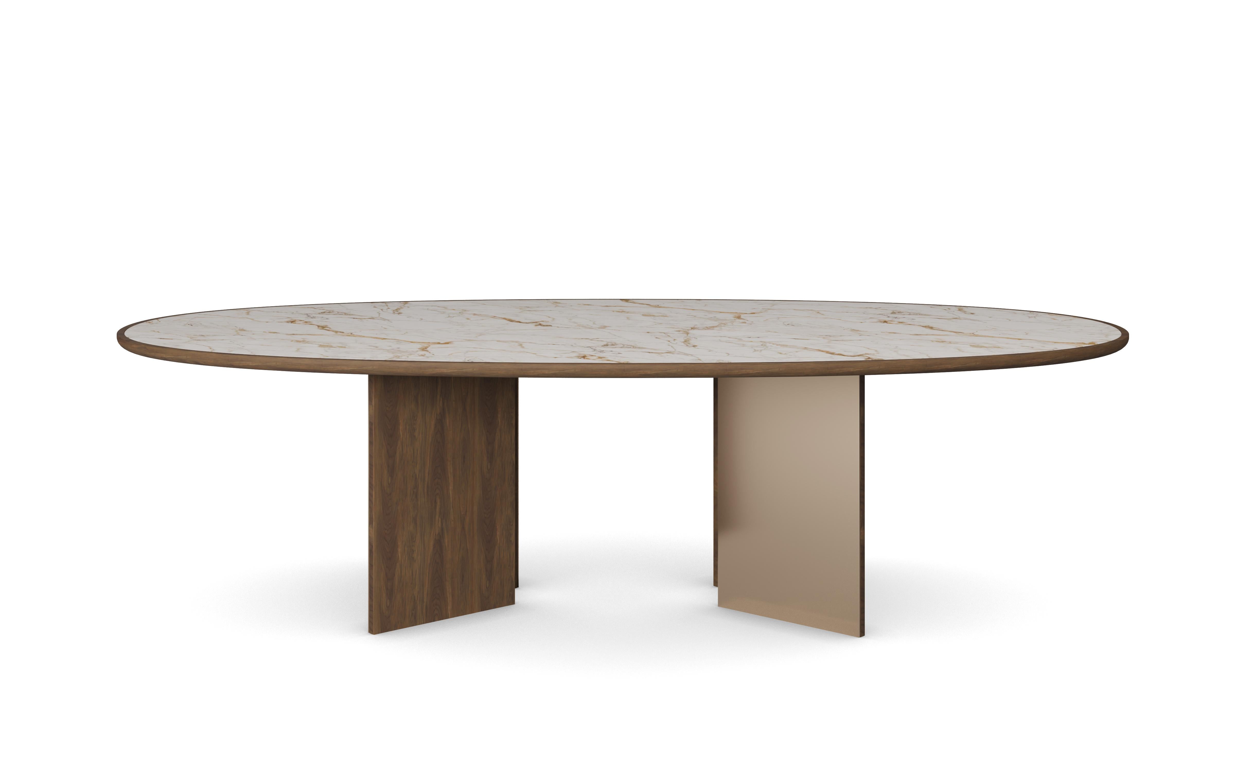 Portugais Bari Dining Table by Nolita Harbour- Marble Top and Legs in Walnut and Brass en vente