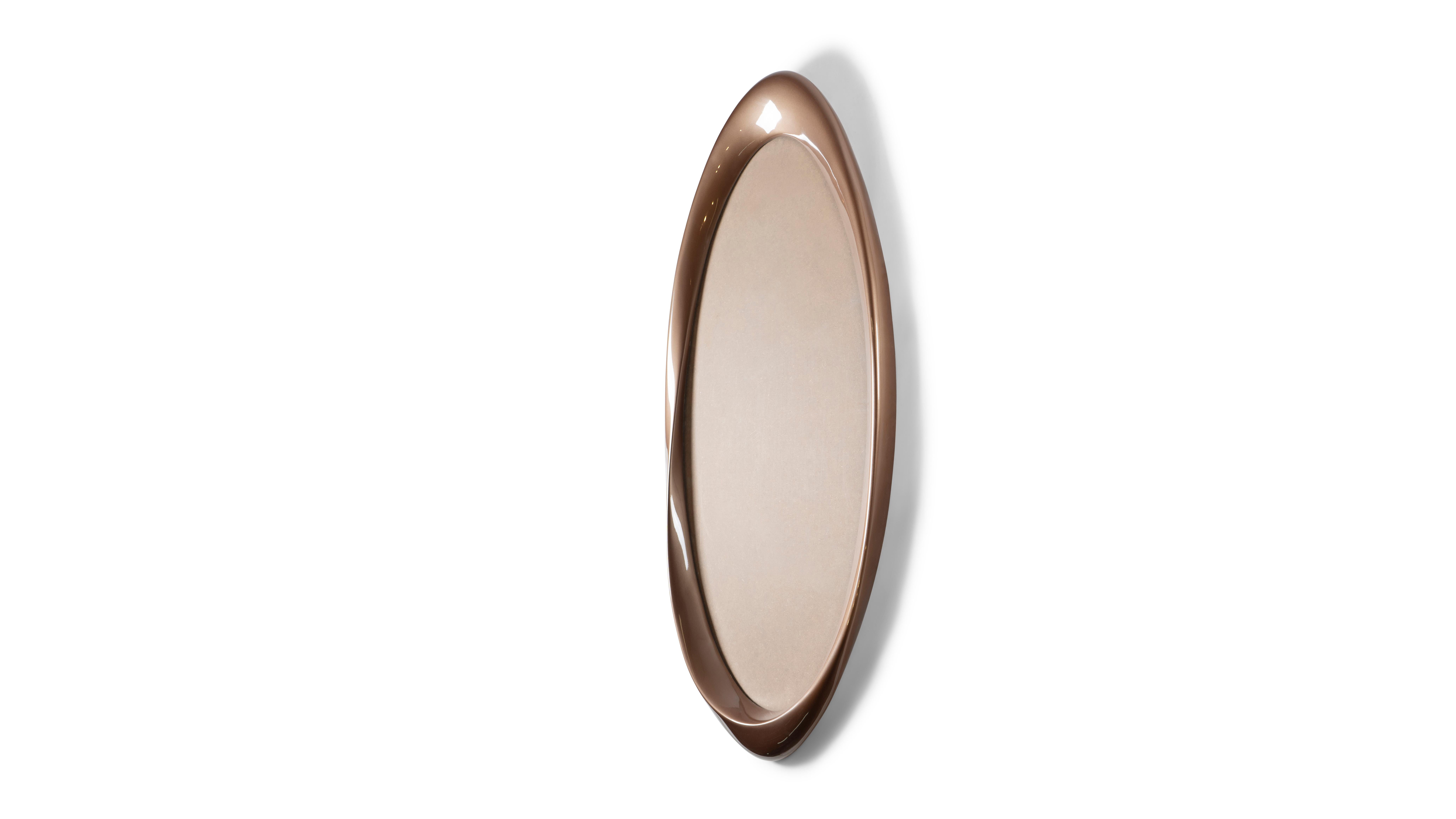 Contemporary Baris wall Mirror, Champagne Metallic lacquer by Amorph For Sale