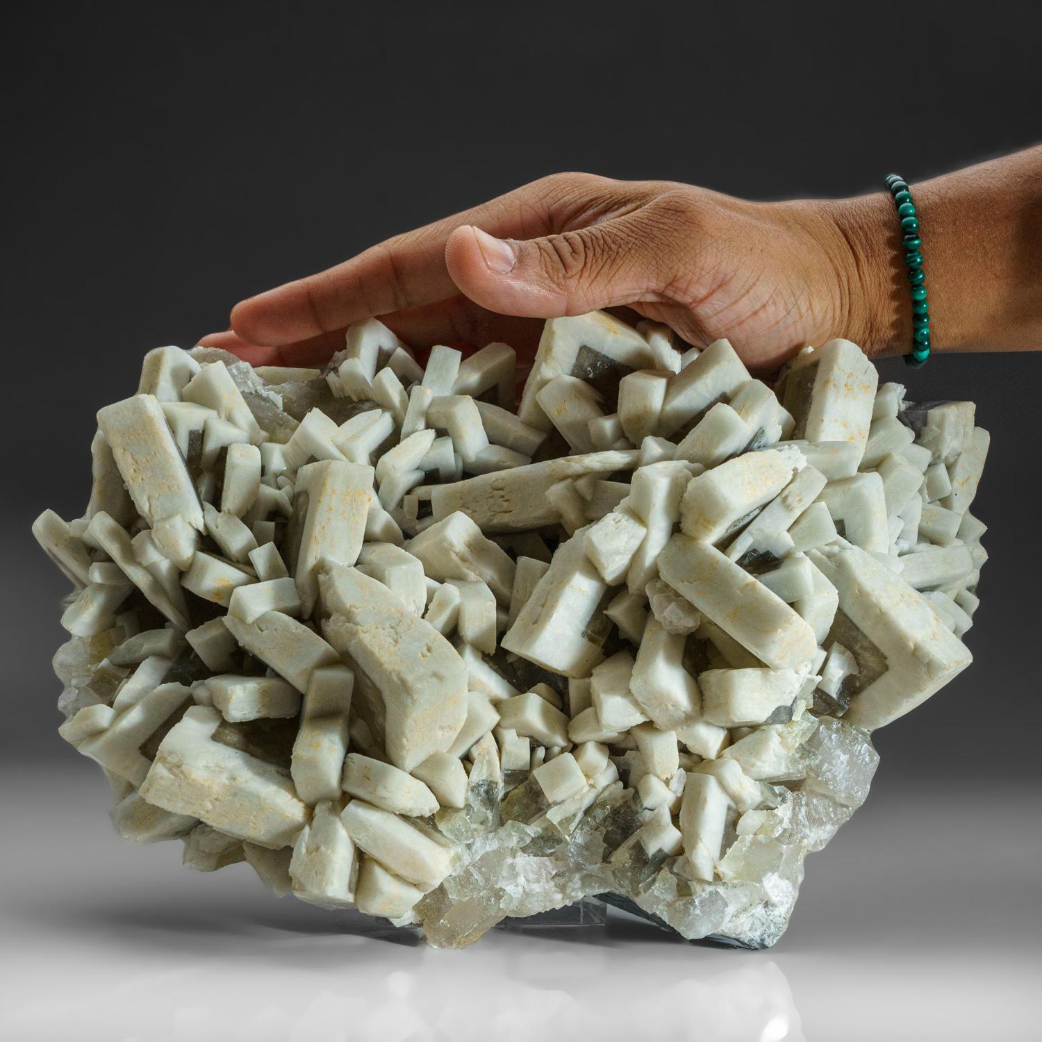 Ein echtes natürliches Barit auf Calcite Pseudomorph aus Indien (18. Jahrhundert und früher) im Angebot