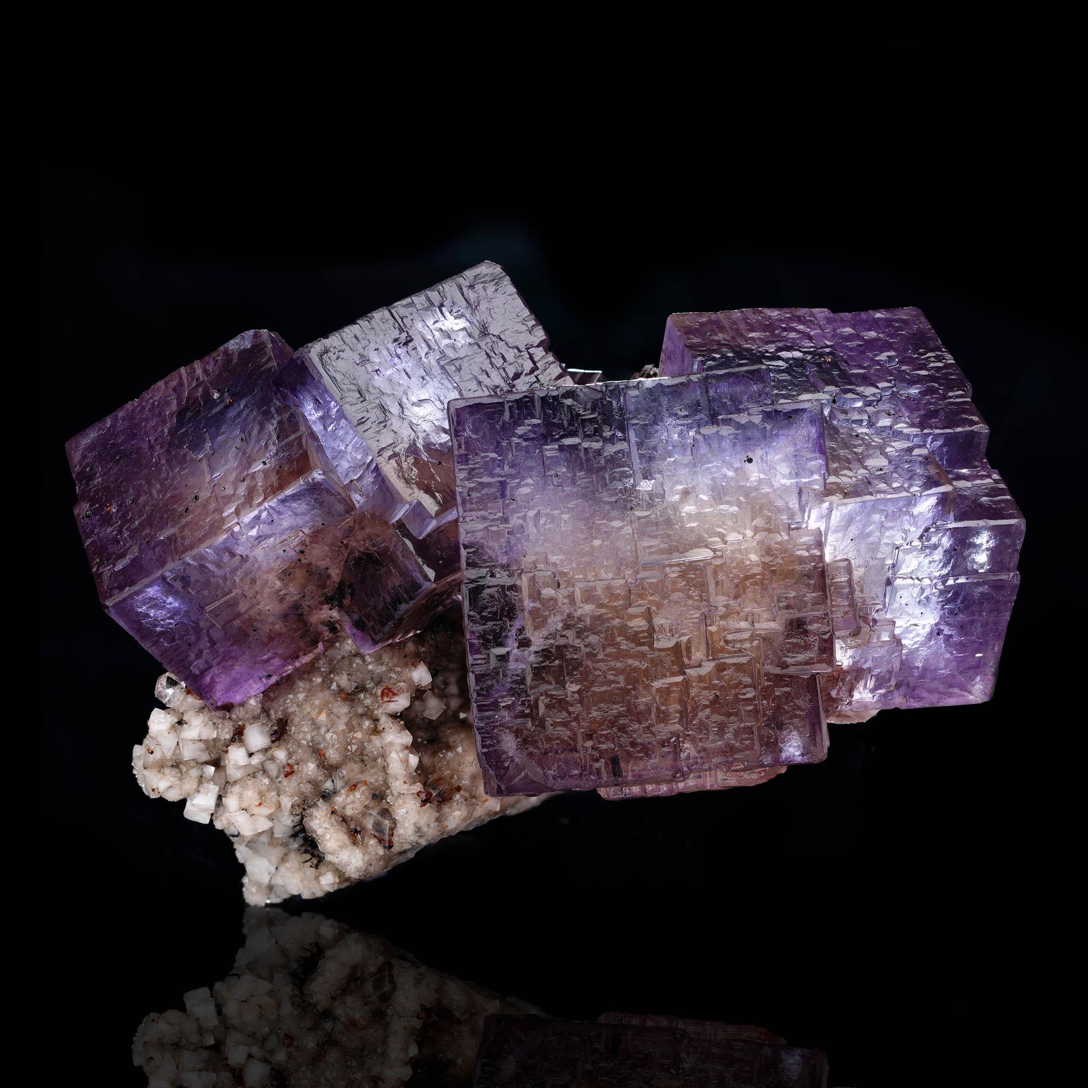 XXI secolo e contemporaneo Specimen minerale di barite su fluorite in vendita