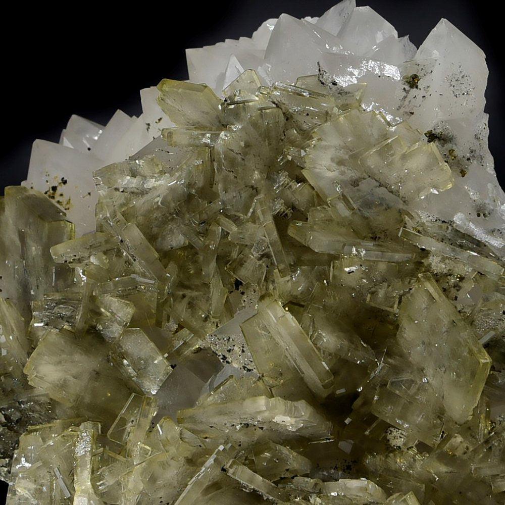 Barite on Quartz From Peru In New Condition For Sale In New York, NY