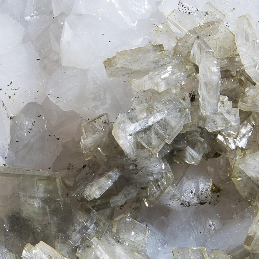 Barite on Quartz From Peru In New Condition For Sale In New York, NY