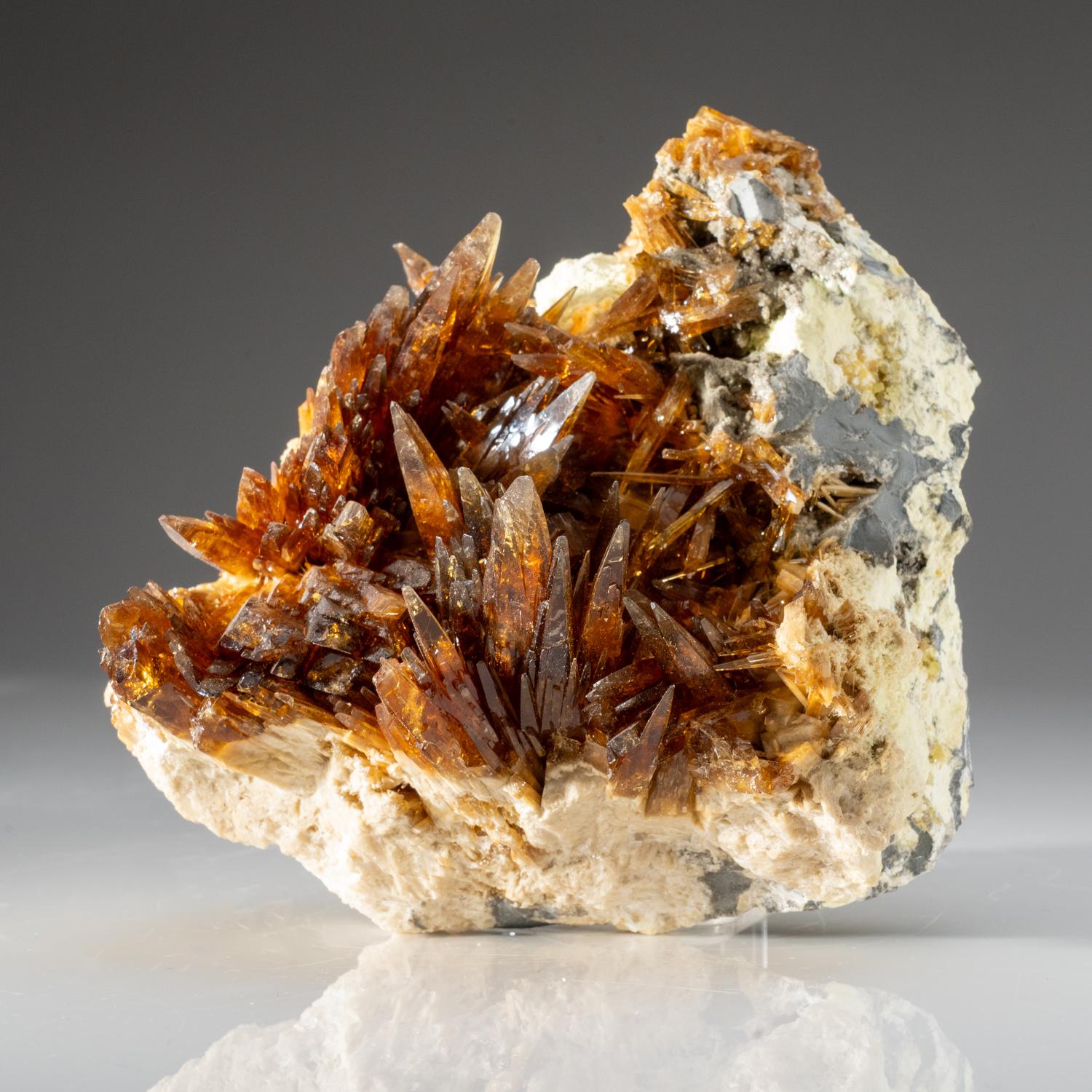 Barite with Sulfur from Machow Mine, Tarnobrzeg, Poland In New Condition For Sale In New York, NY