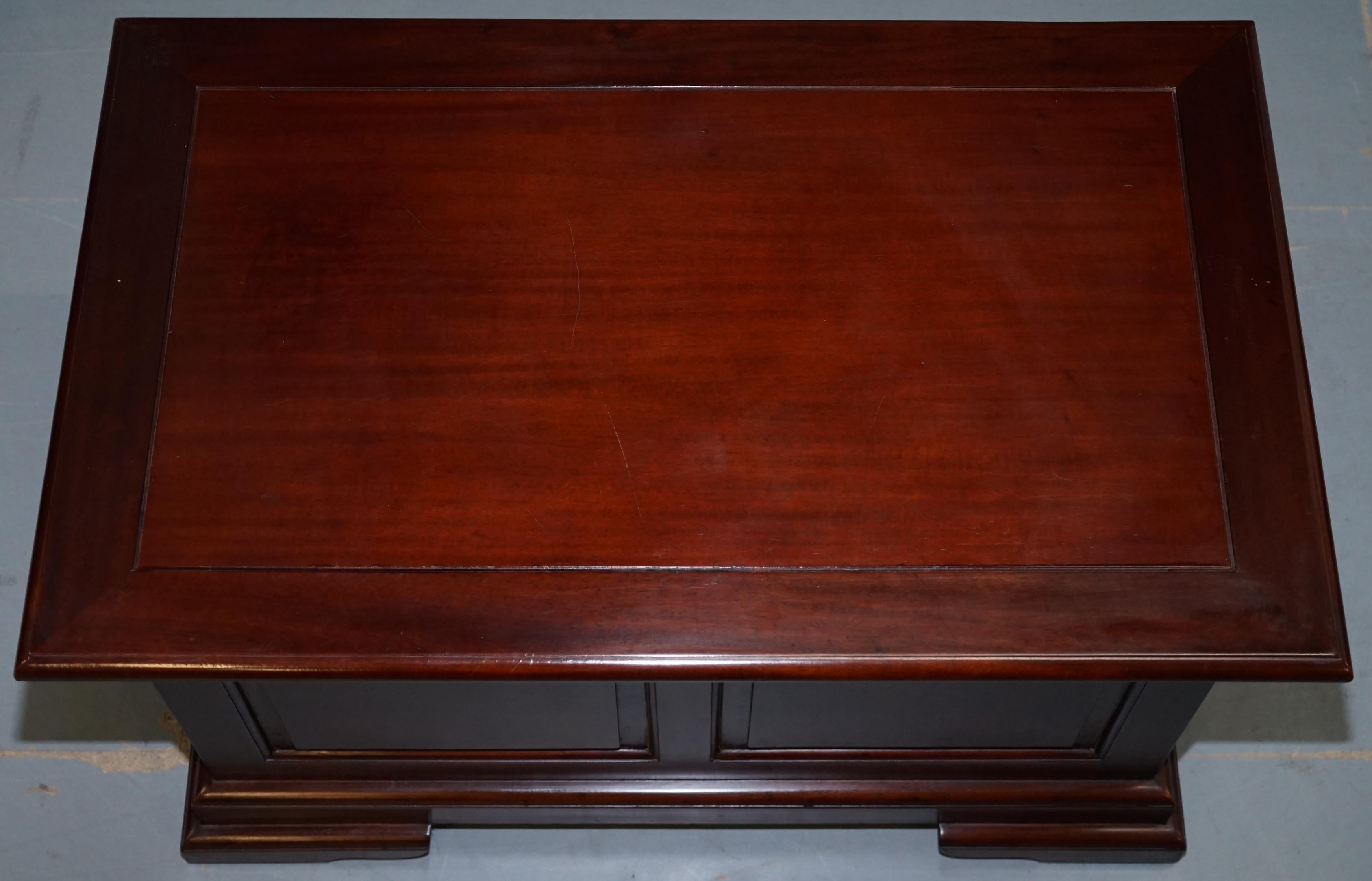 Mahogany Barker & Stonehouse Grosvenor Bedroom Suite Wardrobes Drawers Chest