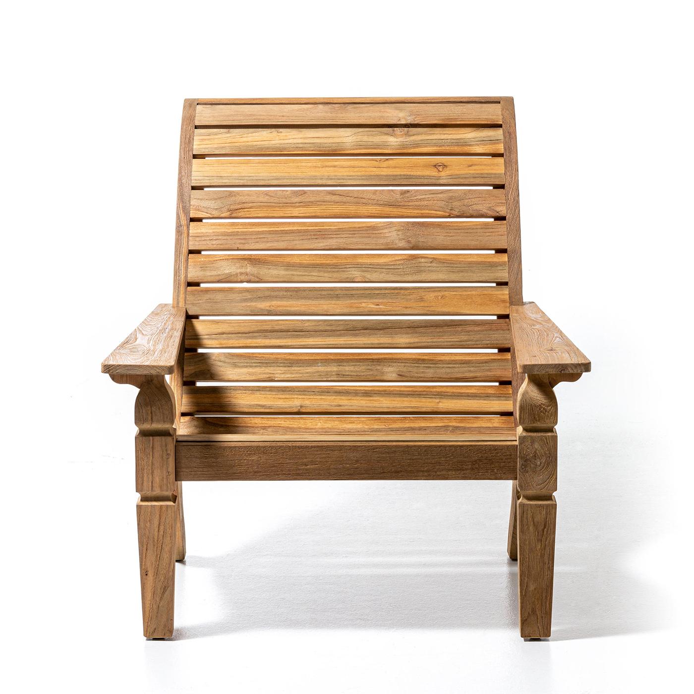 Armchair barletta teak with 
all structure in solid teak wood.