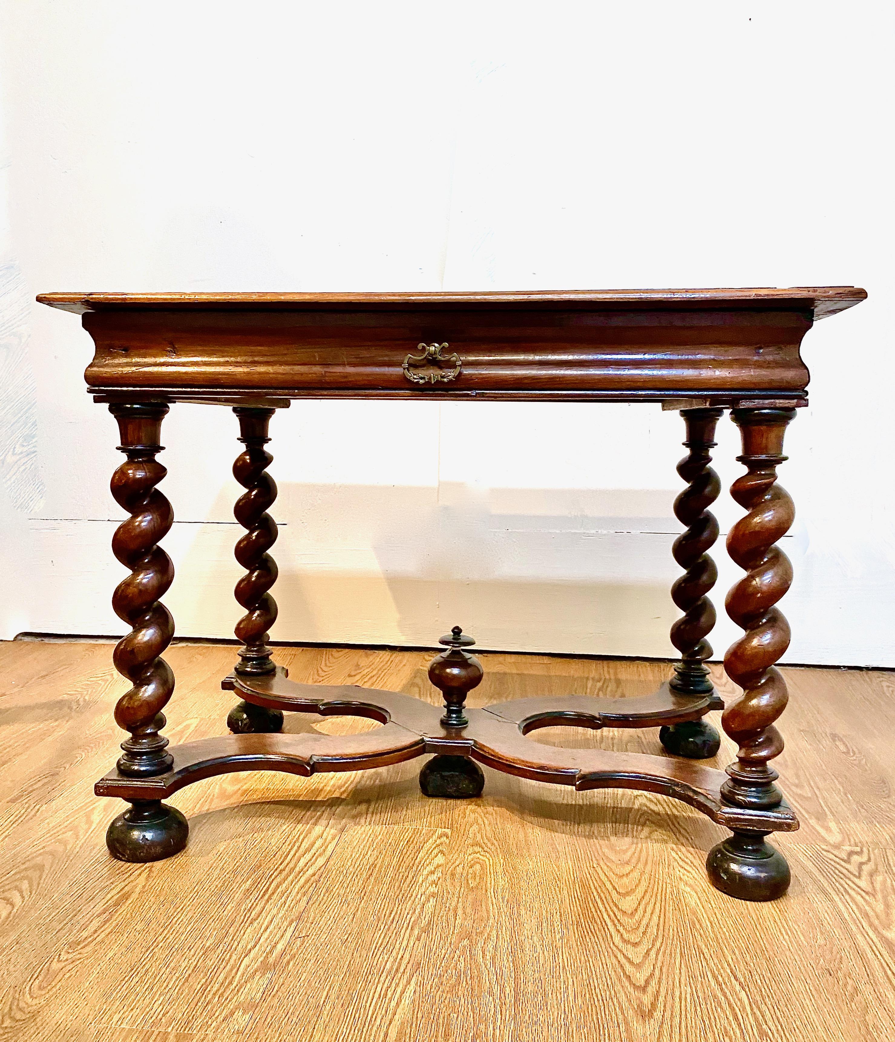 Barley Twist Walnut Side Table, Late 17th Century For Sale 10