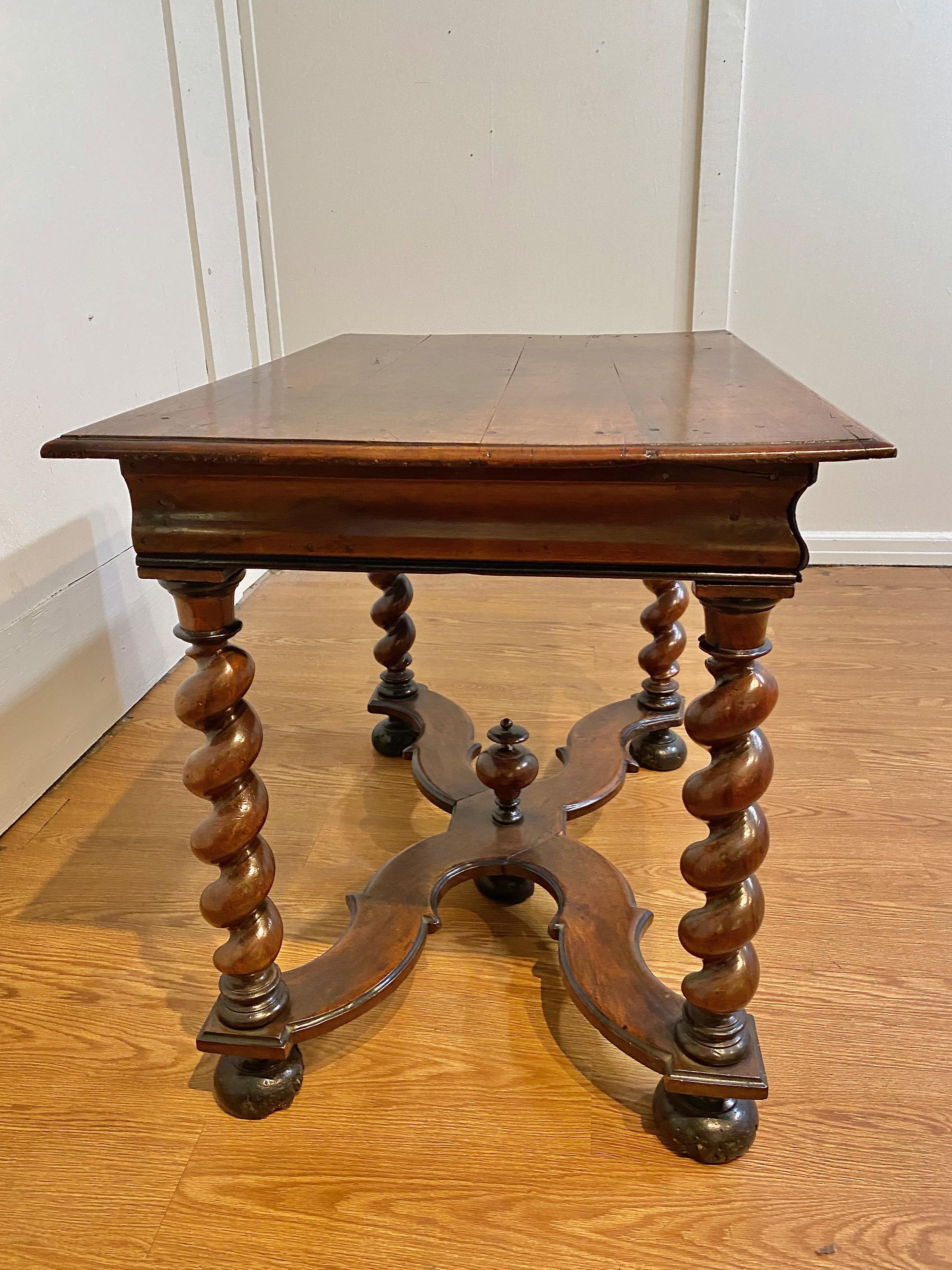 Hand-Carved Barley Twist Walnut Side Table, Late 17th Century For Sale