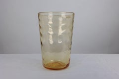 Barnaby Marriott Powell. Eine große Vase aus farbigem Glas aus der Mitte des Jahrhunderts