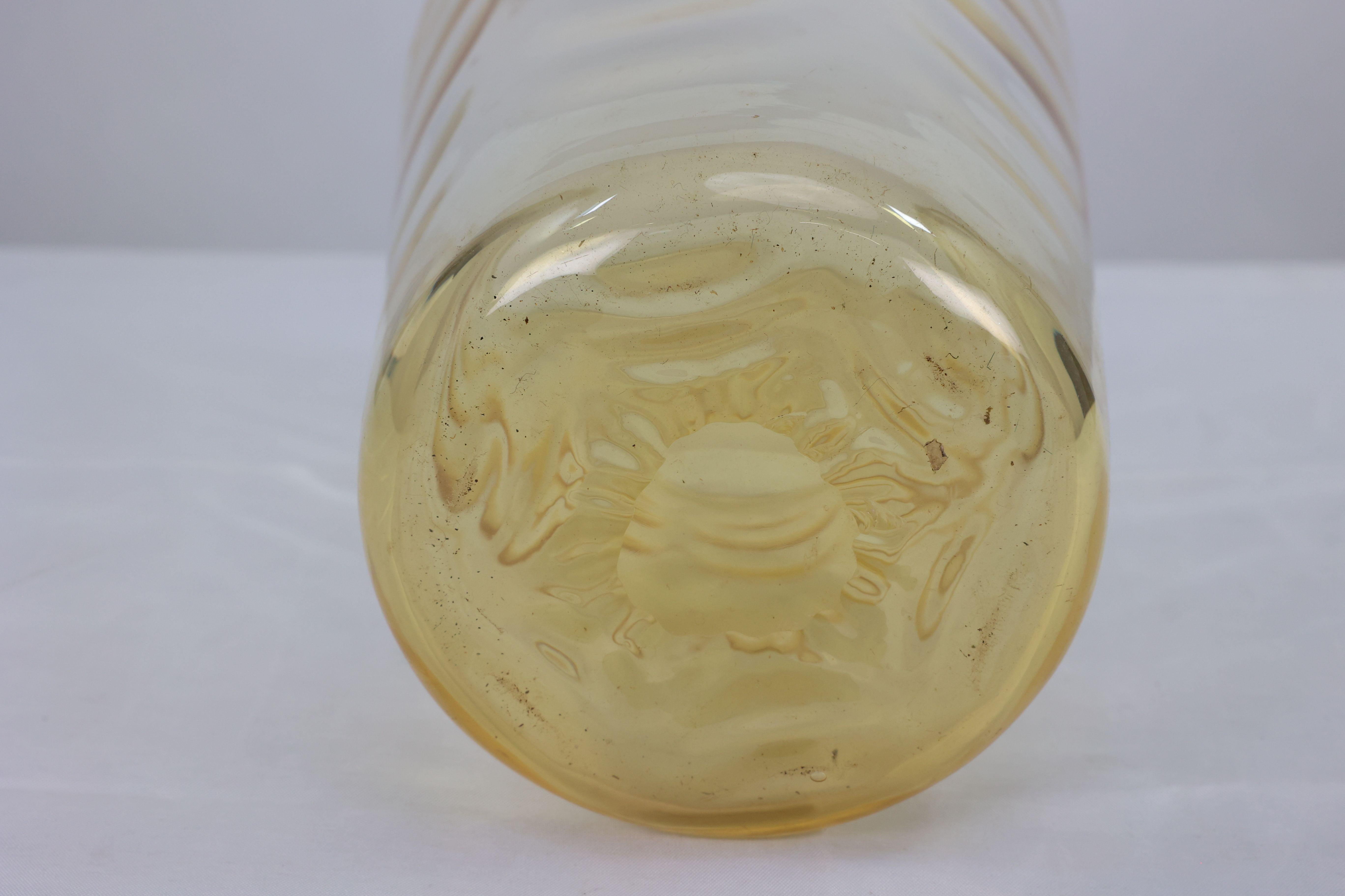 Barnaby Marriott Powell. A large Mid Century coloured glass vase For Sale 1