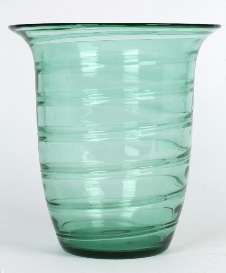 Barnaby Powell For Whitefriars Large Ribbon Trail Green Glass Vase For Sale 3
