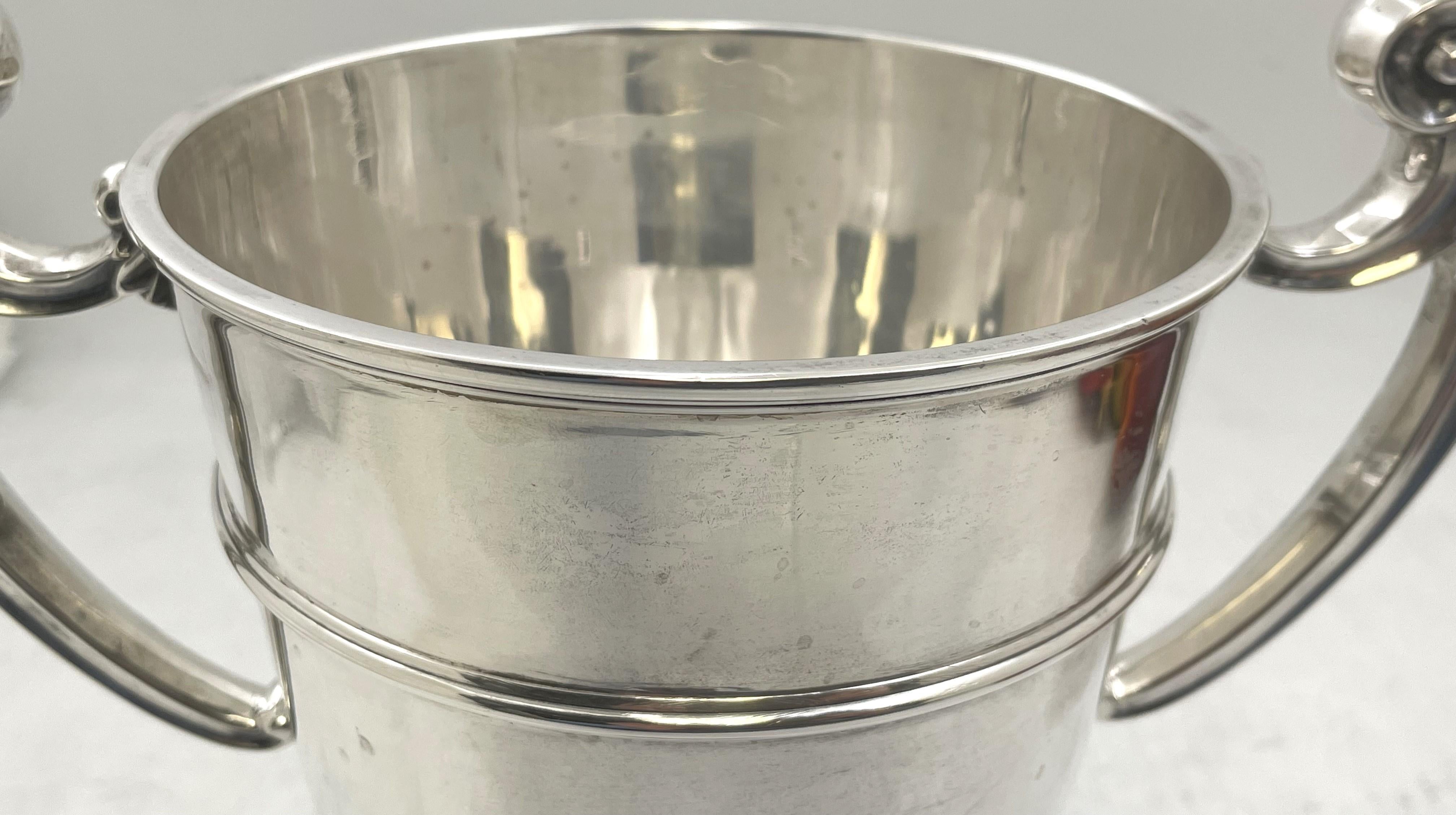 Barnard & Sons Englischer zweiseitiger Weinkühler/Vase aus Sterlingsilber mit zwei Henkeln 1904 im Angebot 1