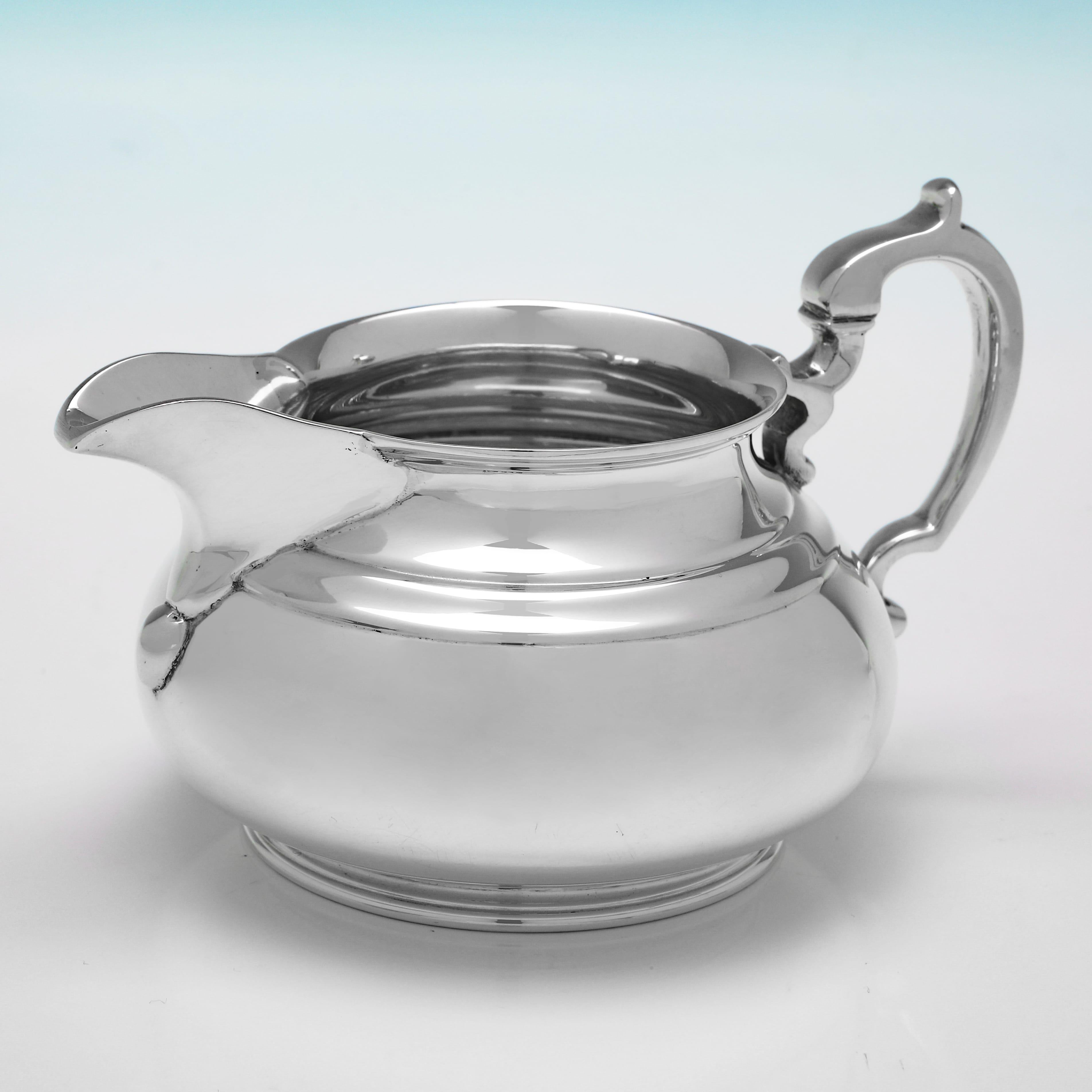 Sterling Silver Barnards mid century sterling silver tea set made in London in 1960 For Sale
