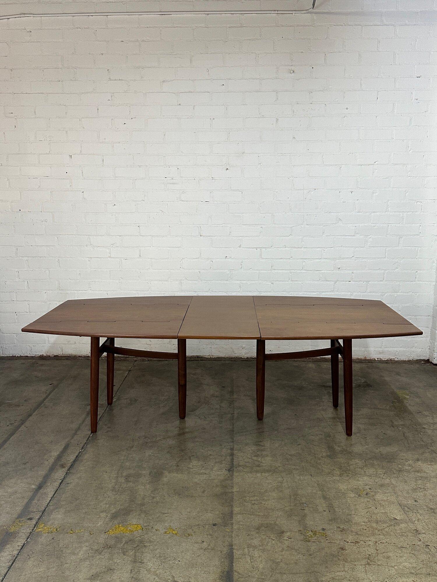 Mid-Century Modern Barney Flagg for Drexel Dining Table For Sale