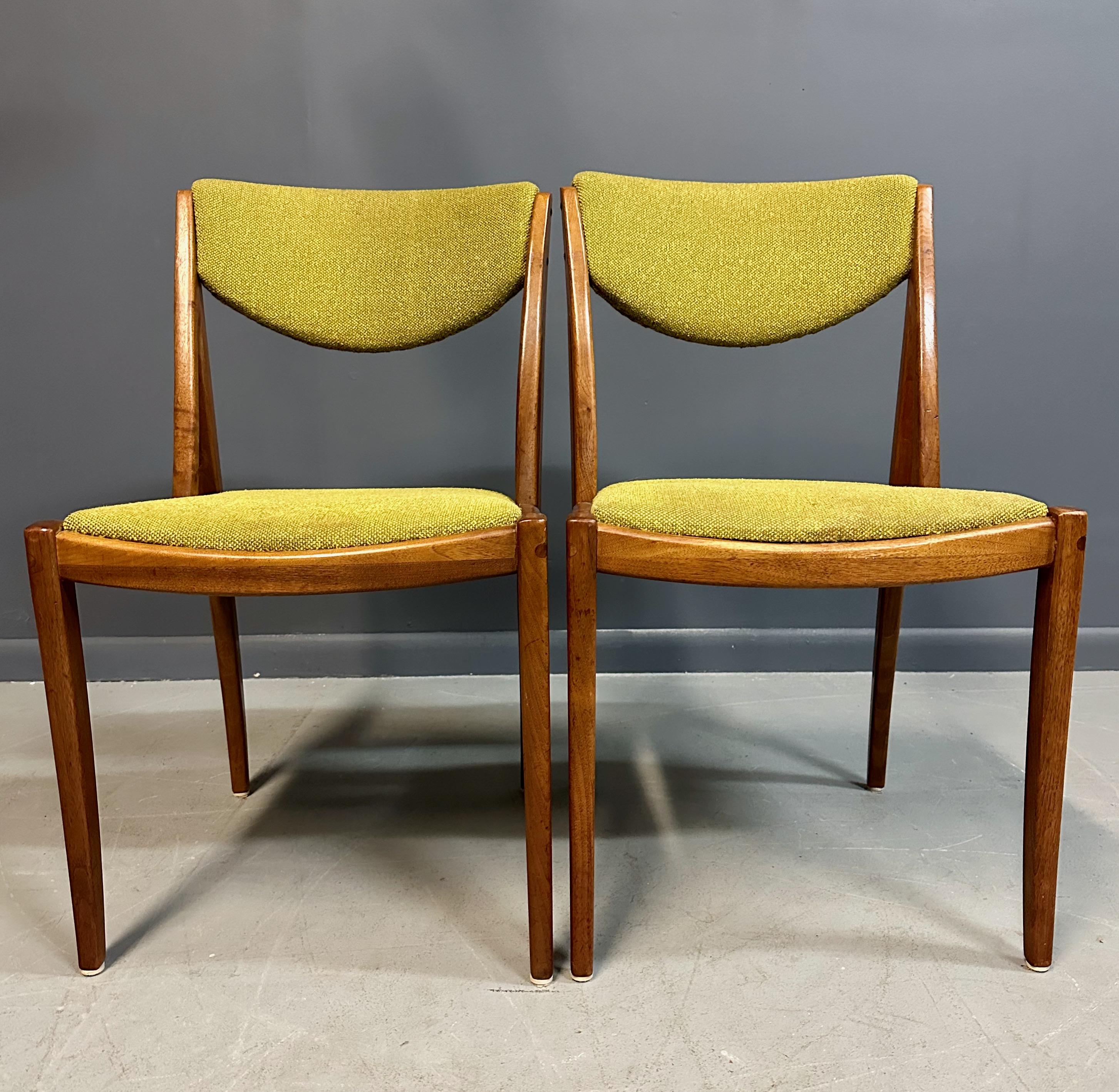 Barney Flagg for Drexel Midcentury Dining Chairs set of Four 3