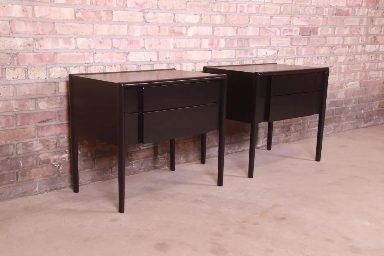 Mid-20th Century Barney Flagg for Drexel Parallel Black Lacquered Nightstands, Newly Refinished