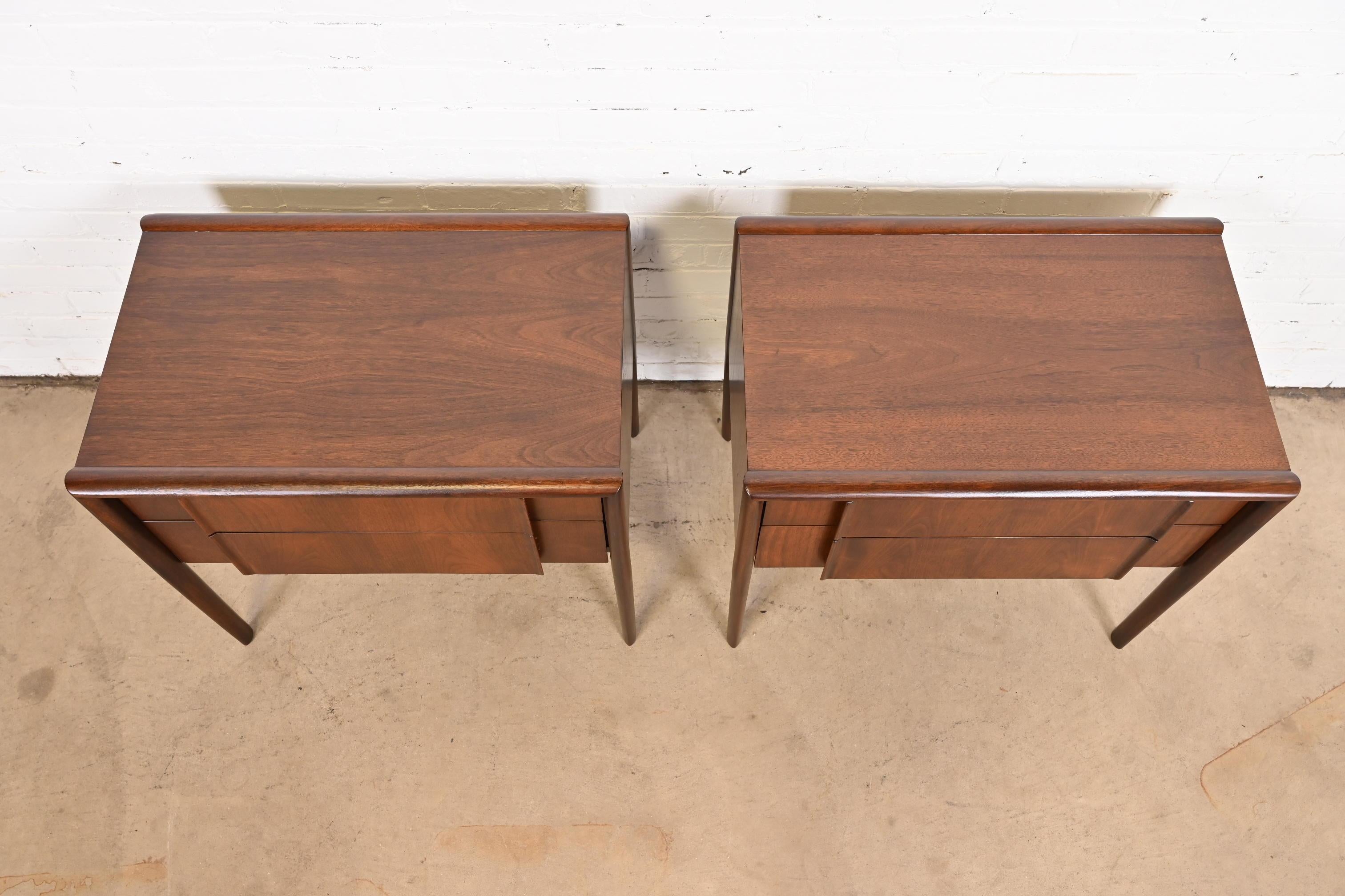 Barney Flagg for Drexel Parallel Sculpted Walnut Nightstands, Newly Refinished 6