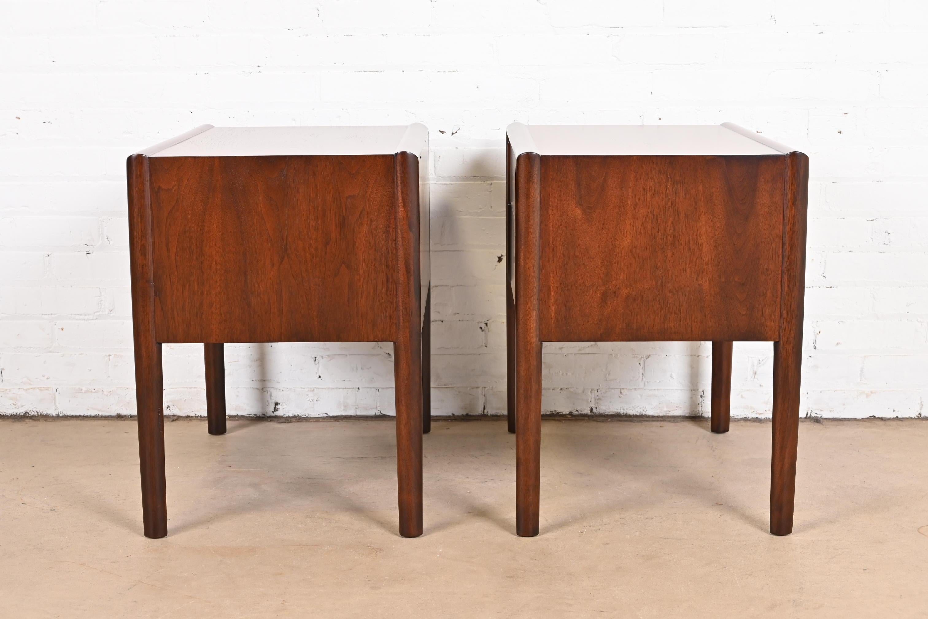 Barney Flagg for Drexel Parallel Sculpted Walnut Nightstands, Newly Refinished 7