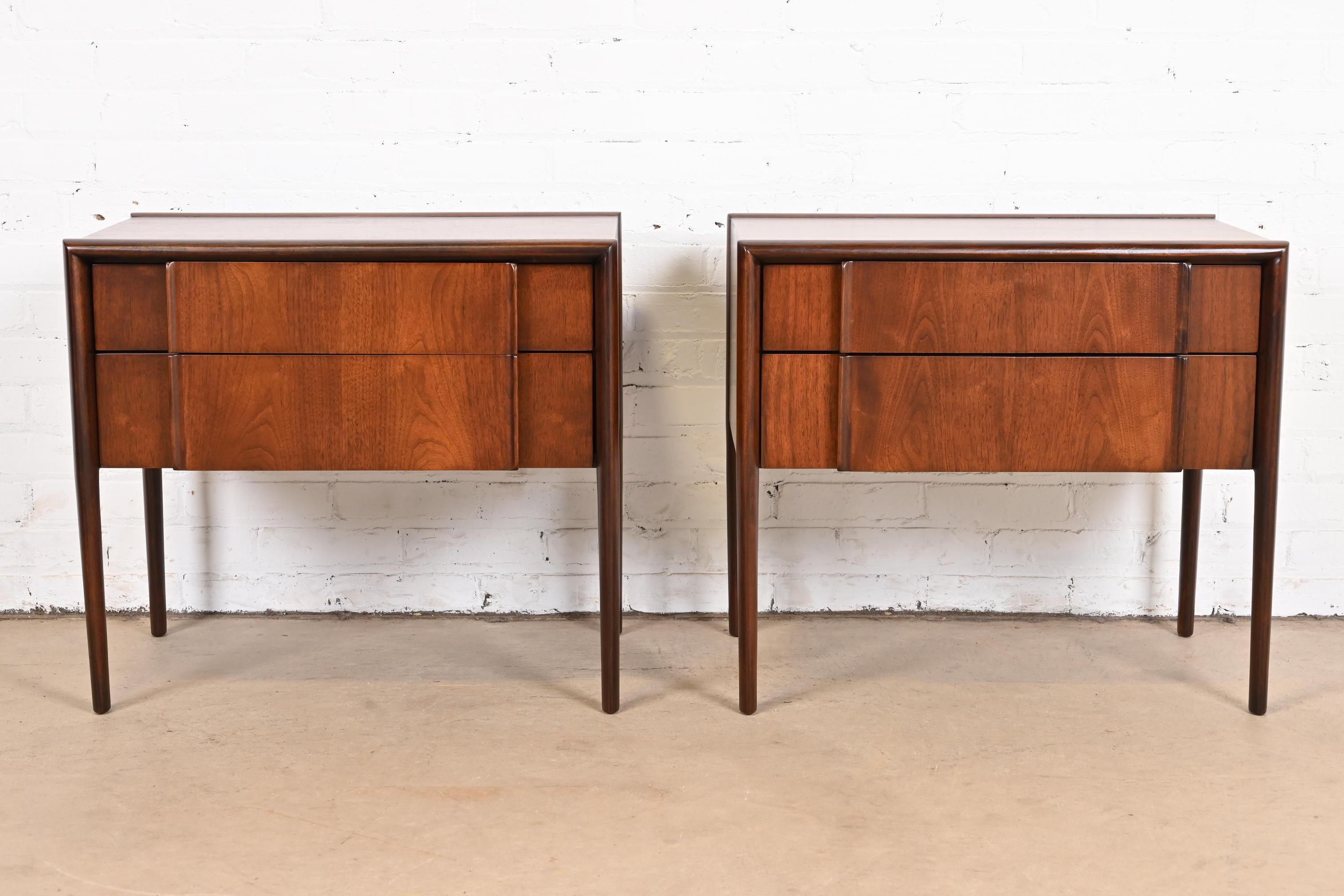 A gorgeous pair of Mid-Century Modern sculpted walnut nightstands

By Barney Flagg for Drexel Furniture, 