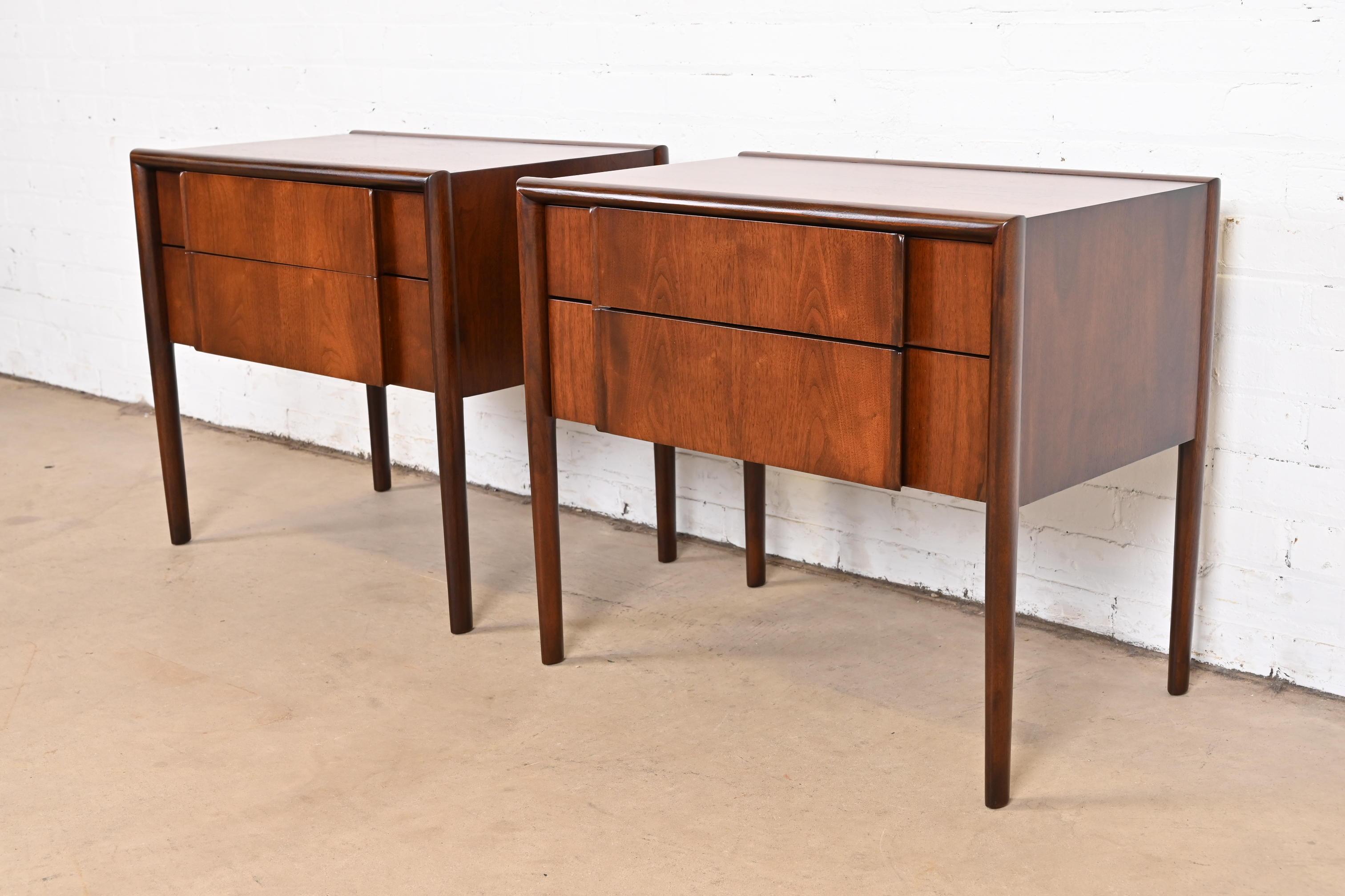 American Barney Flagg for Drexel Parallel Sculpted Walnut Nightstands, Newly Refinished