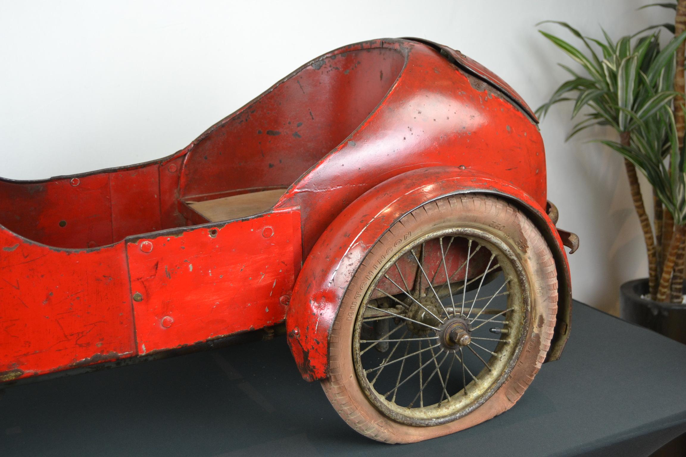 Metal Barnfind Antique Large Tadpole Rider Tricycle Pedal Car, France, 1930s For Sale