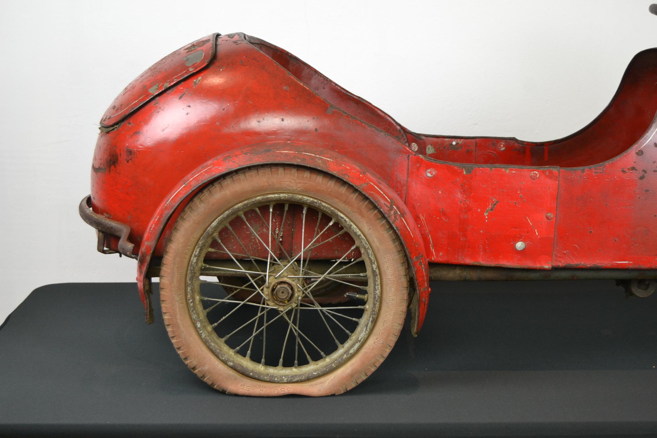 Barnfind Antique Large Tadpole Rider Tricycle Pedal Car, France, 1930s In Good Condition For Sale In Antwerp, BE