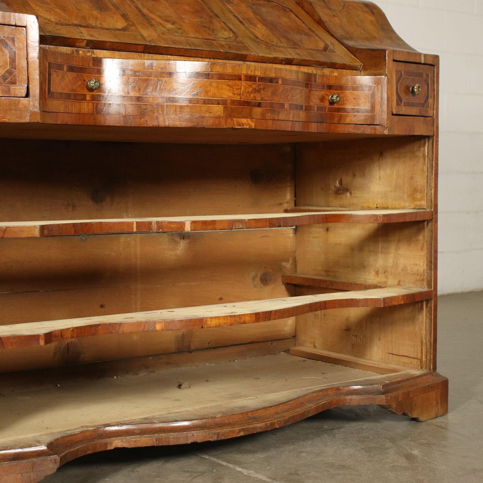 Barocchetto Drop-Leaf Secretaire High Veneto, Italy, 18th Century 10