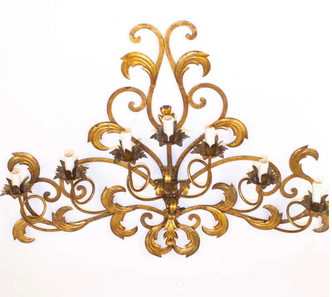 Early 20th Century Barocco Big Gold Wall Lamp For Sale