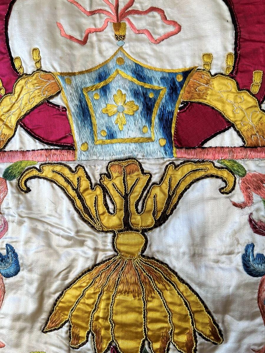 Barocco Embroidered and Applied Satin Italian Hanging - Venice Circa 1720 For Sale 11