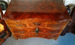 Barock Chest of Drawers Double Curved Burl Walnut France, 18th Century