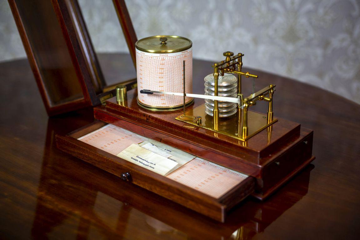 Barograph from the Turn of the 19th and 20th Centuries 1