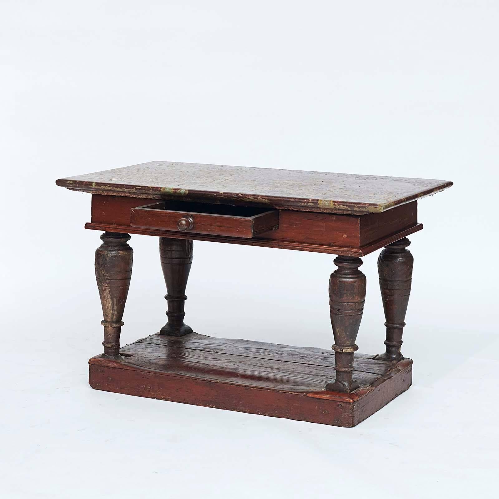 Swedish barok table with 