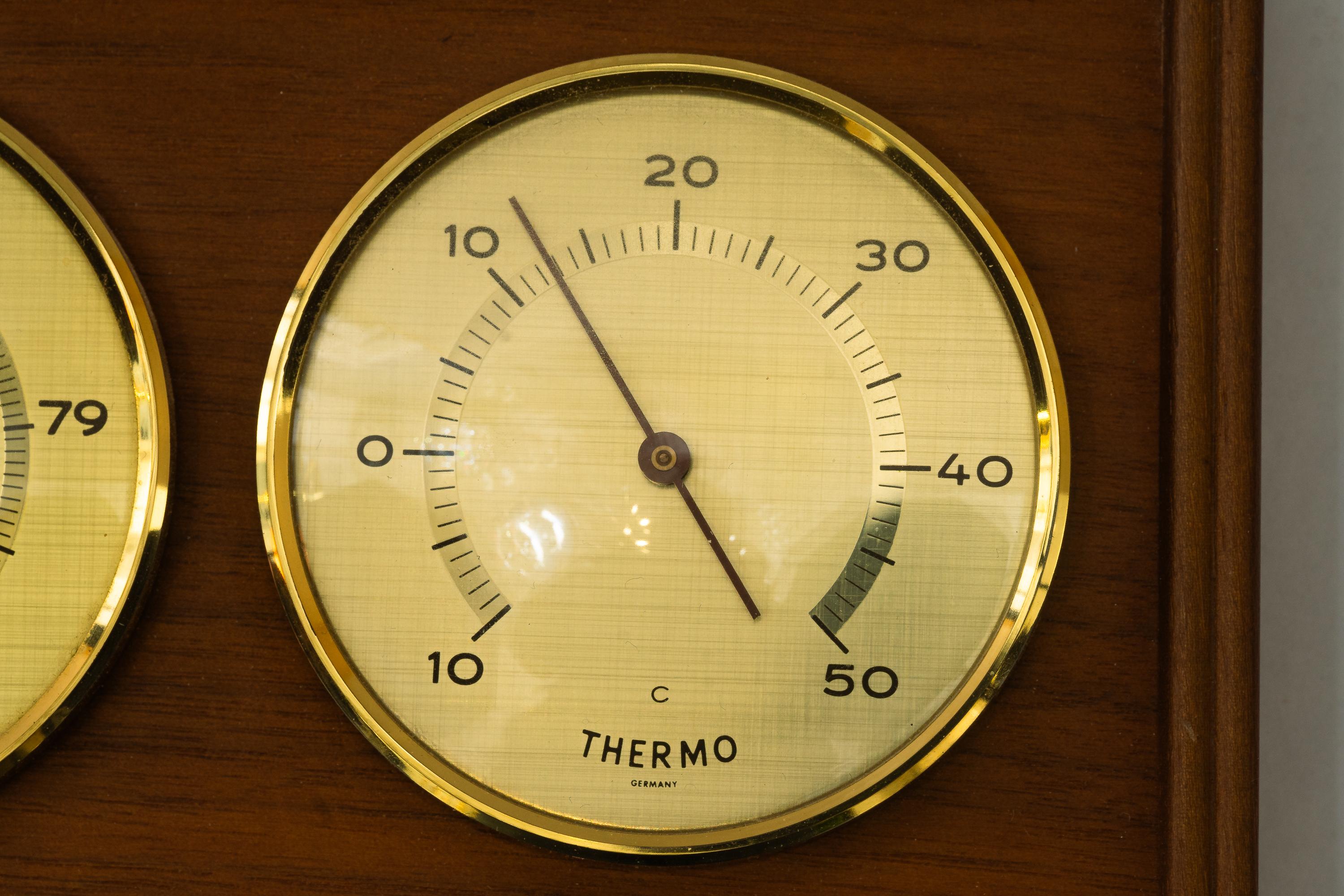 Stazione meteorologica barometrica Vienna Around, anni '70 in vendita 4