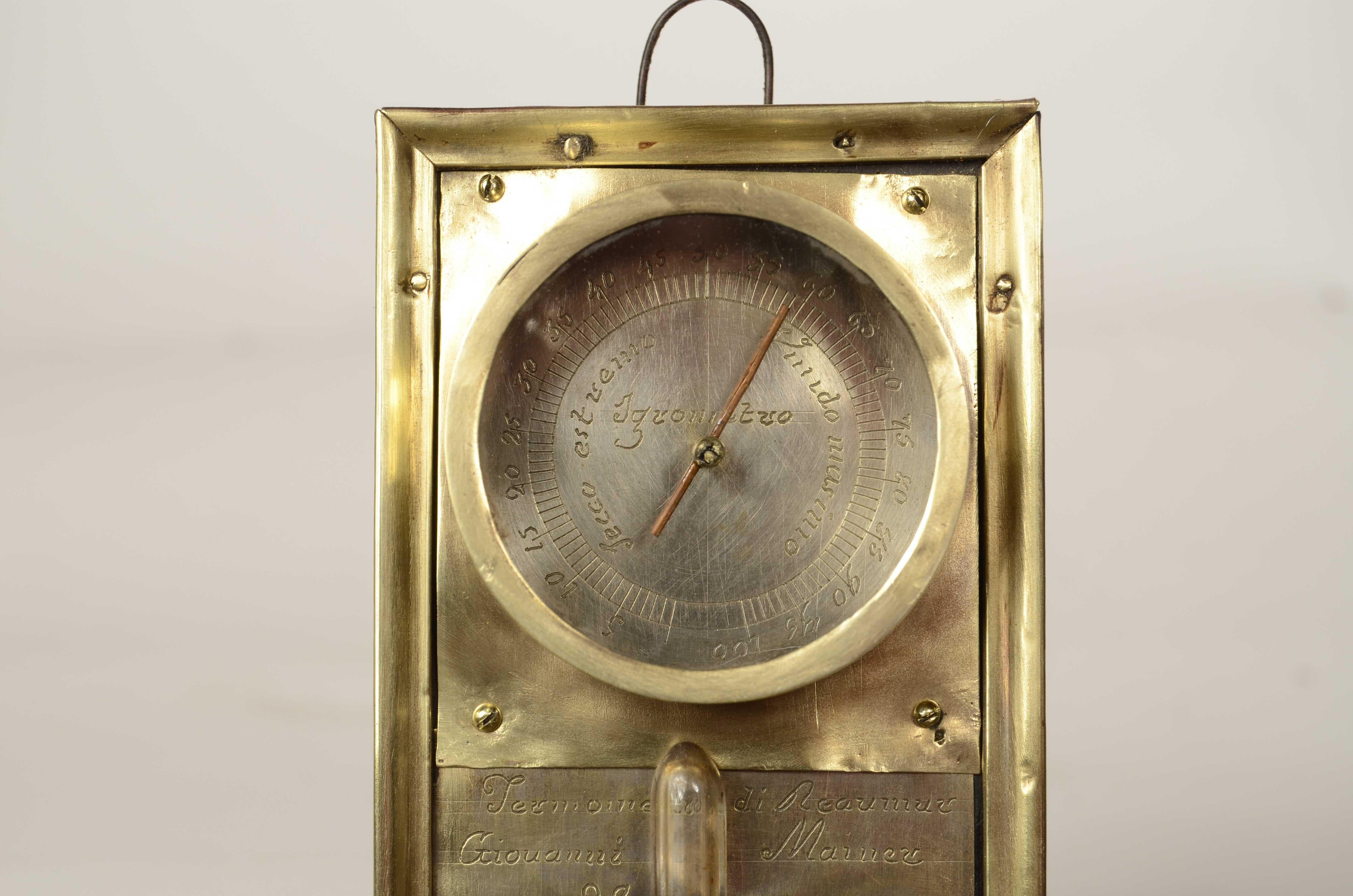 Barometro a stecca in legno filettato in ottone ai bordi Giovanni Maineri 1820 in vendita 2
