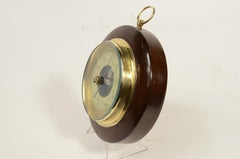 Deutsches Aneroidbarometer  der 1950er Jahre aus Holz, Messing und Glas