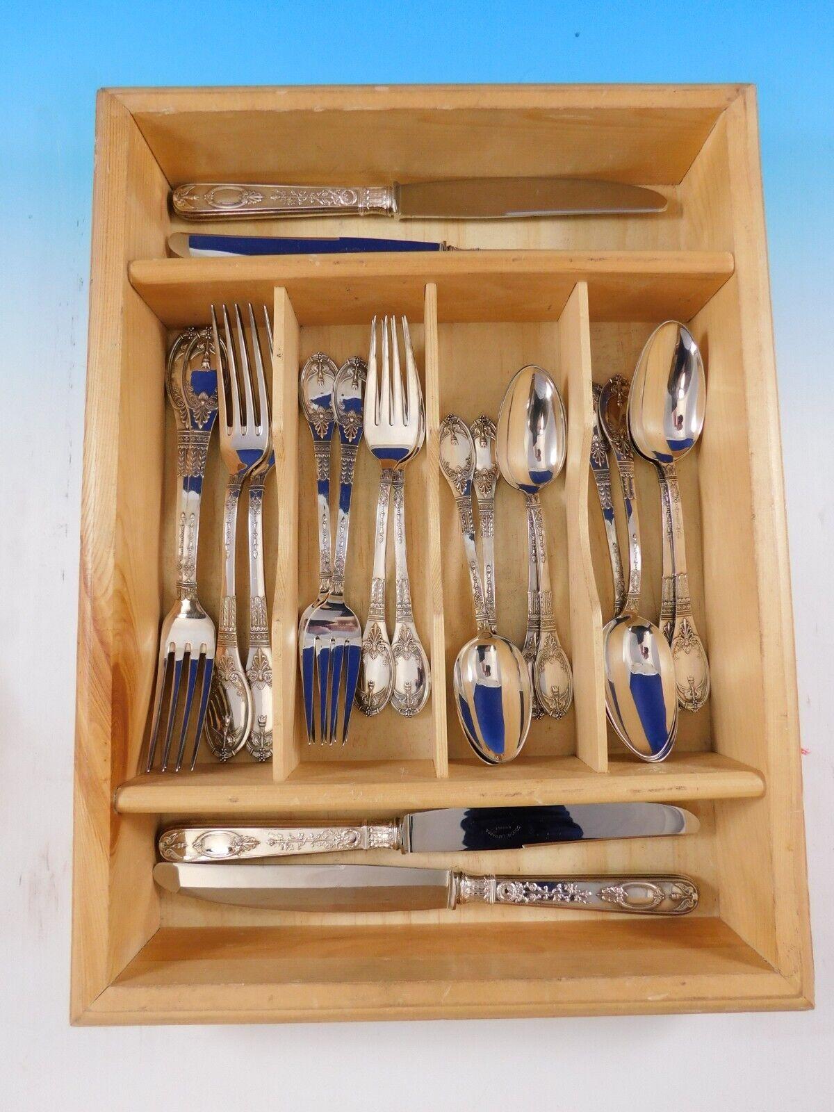 Lovely Baron Gerard by Souche-Lapparra French 925 sterling silver set with beautiful floral, leaf and wing design - 20 pieces. This set includes:

4 Dinner Knives, 10