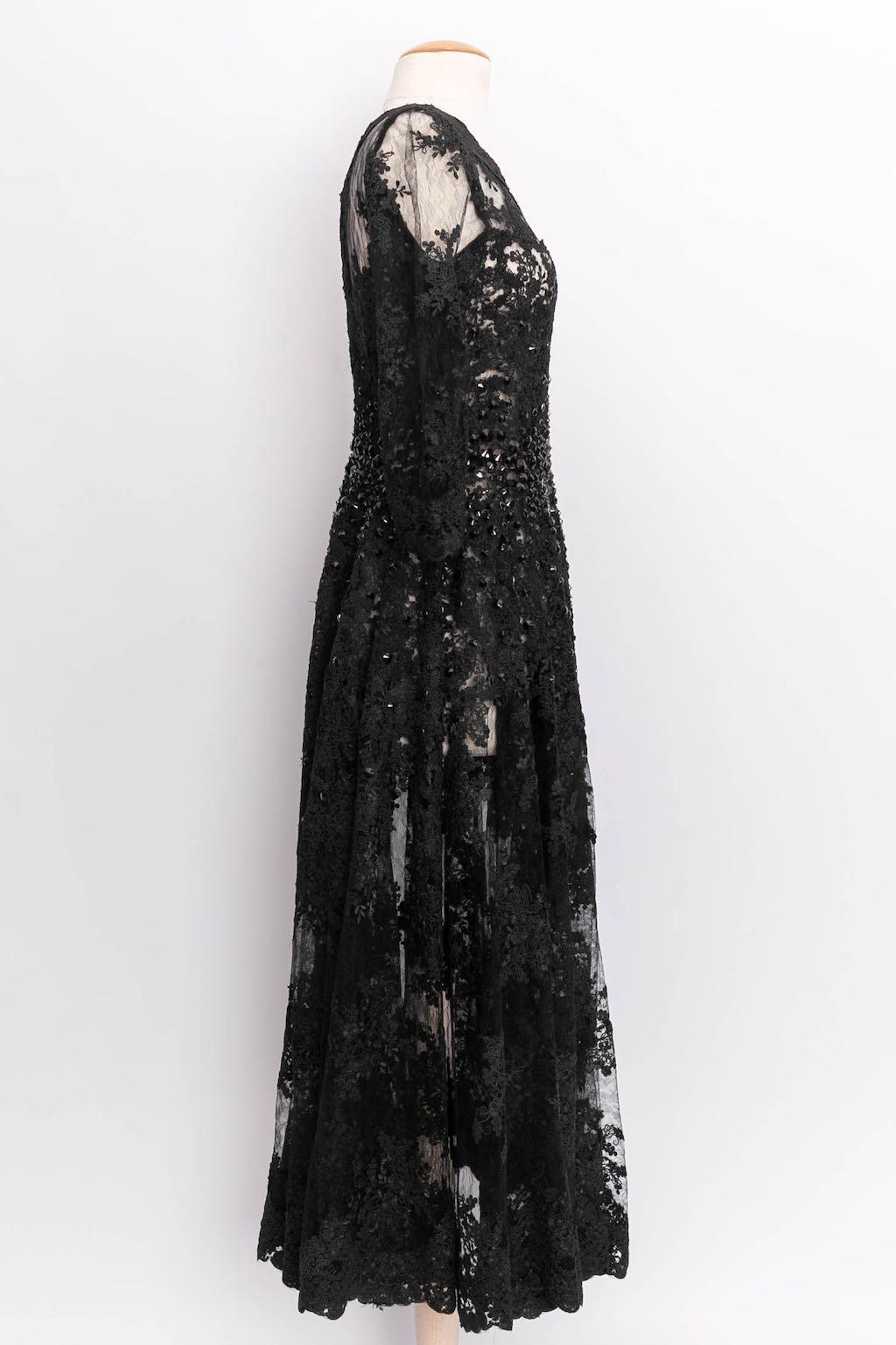 Baron Haute Couture Embroidered Lace Dress In Excellent Condition For Sale In SAINT-OUEN-SUR-SEINE, FR