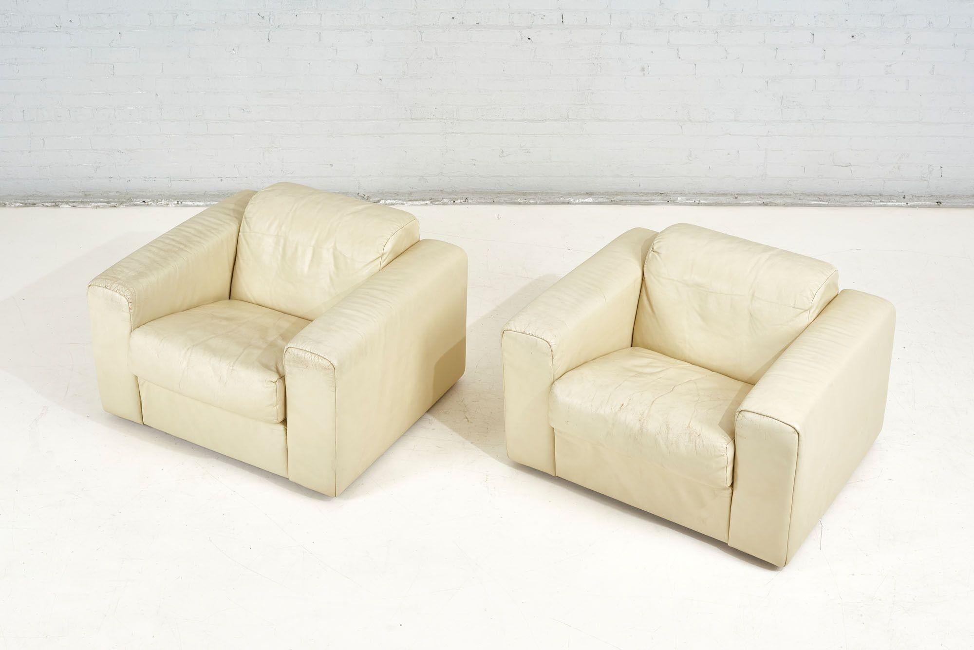 Mid-Century Modern Baron Lounge Chairs by Robert Haussmann for Stendig, Cream Leather, 1970 For Sale